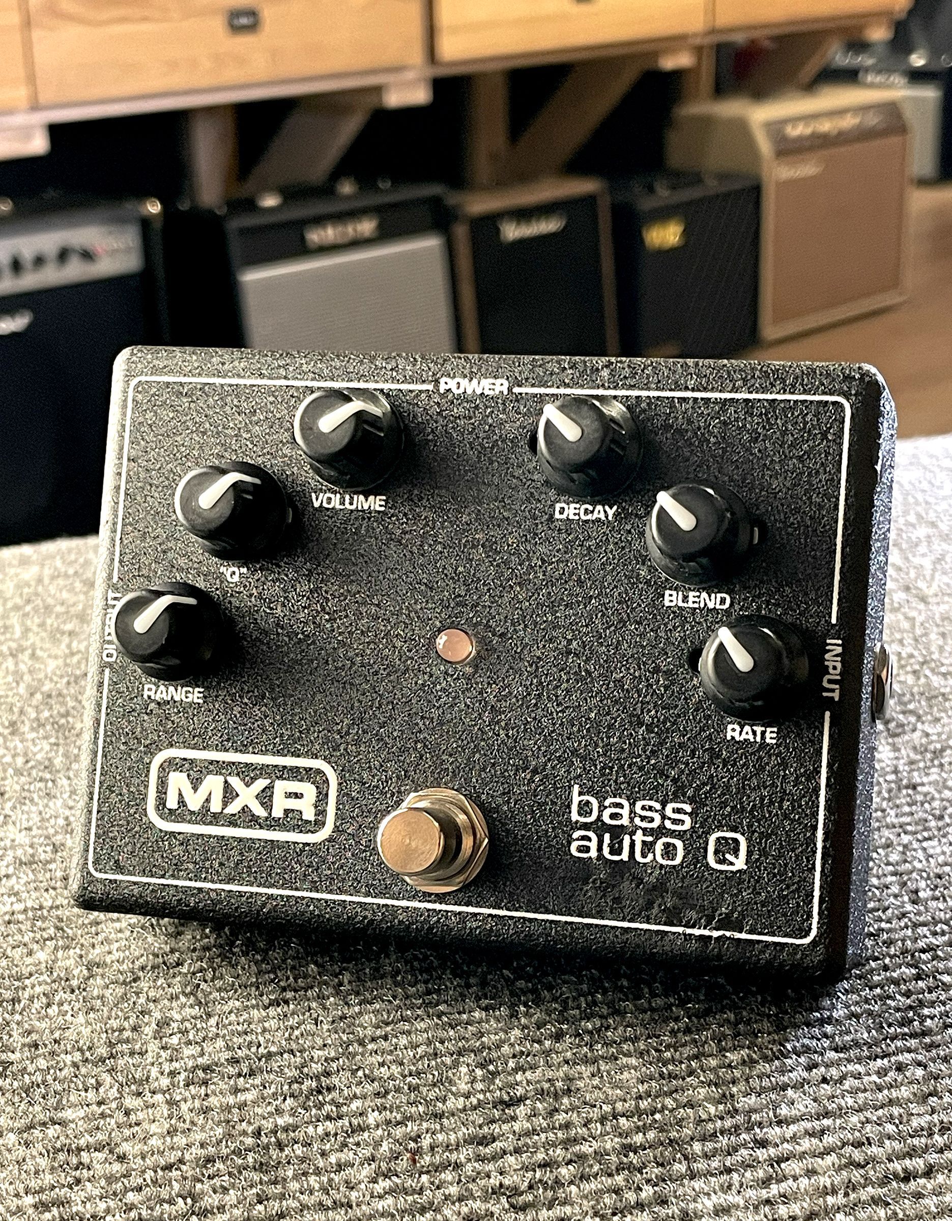 Гитарная педаль Dunlop MXR M188 Bass Auto Q - купить в "Гитарном Клубе"