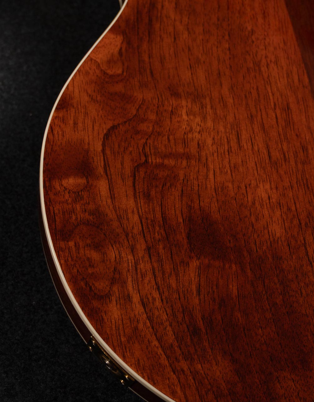 Полуакустическая гитара GMD AT35-custom - купить в "Гитарном Клубе"