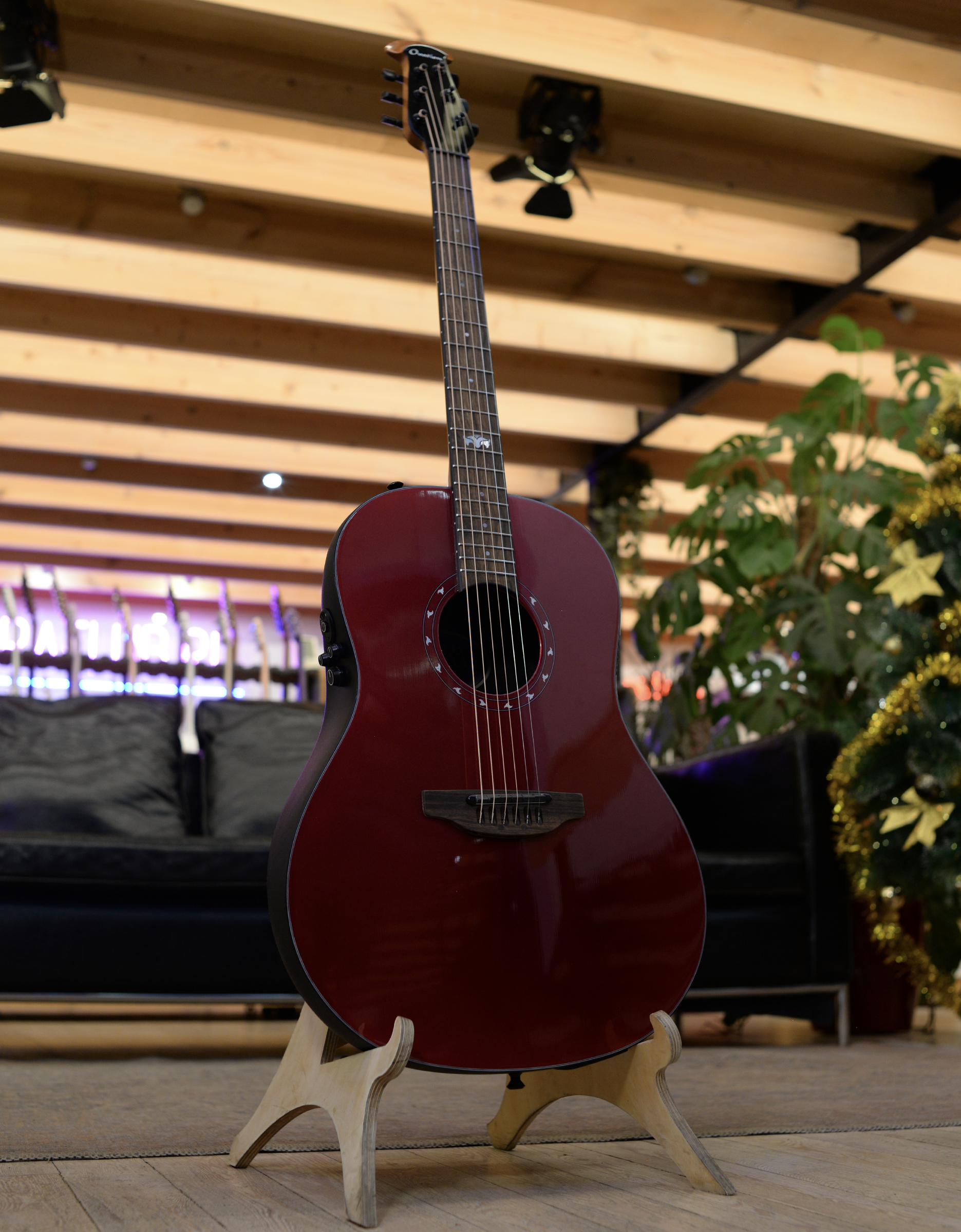 Электроакустическая гитара Ovation 1516VRM-G Pro Series Ultra Non-Cutaway - купить в "Гитарном Клубе"