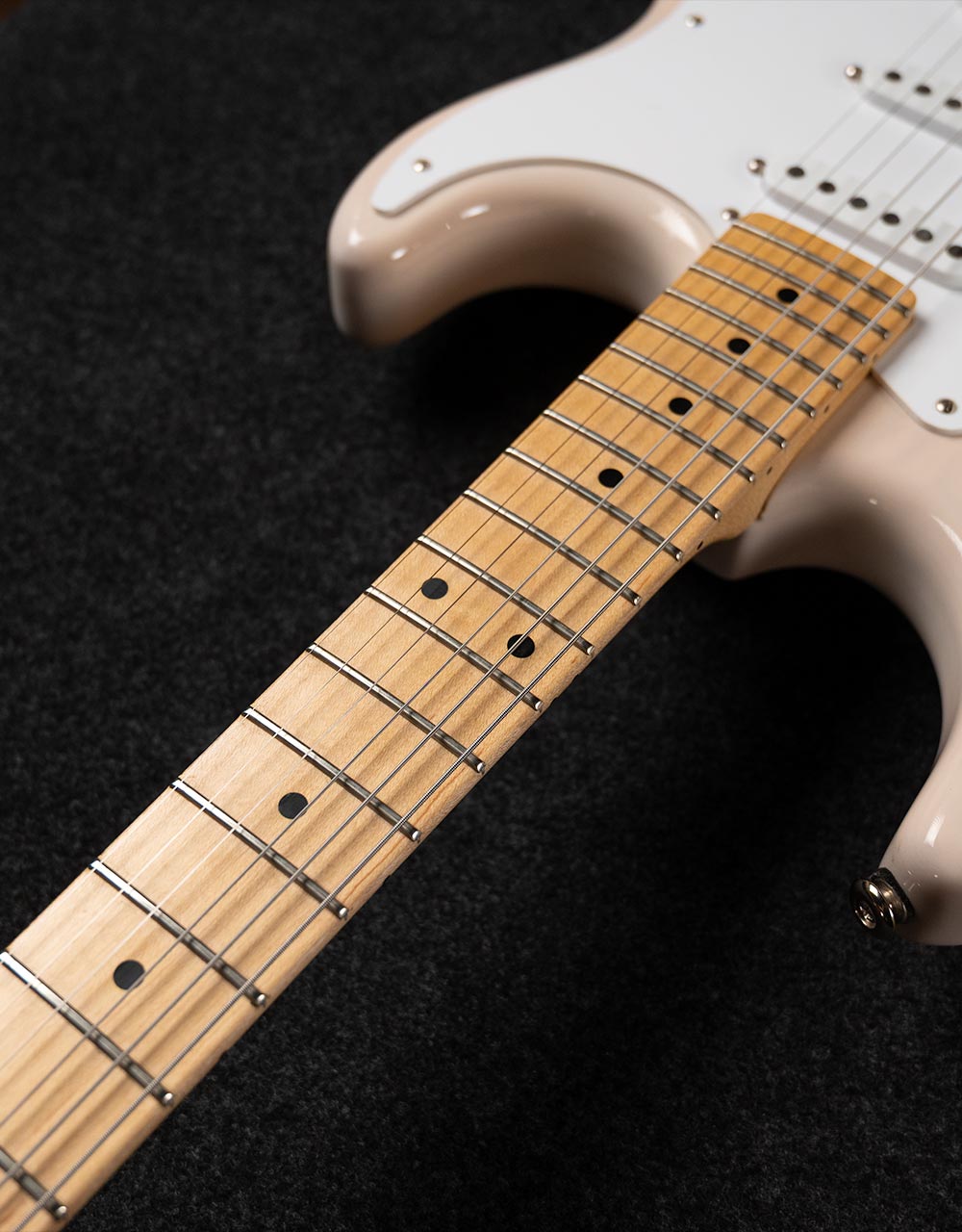 Электрогитара G&L FD Legacy Blonde MP - купить в "Гитарном Клубе"