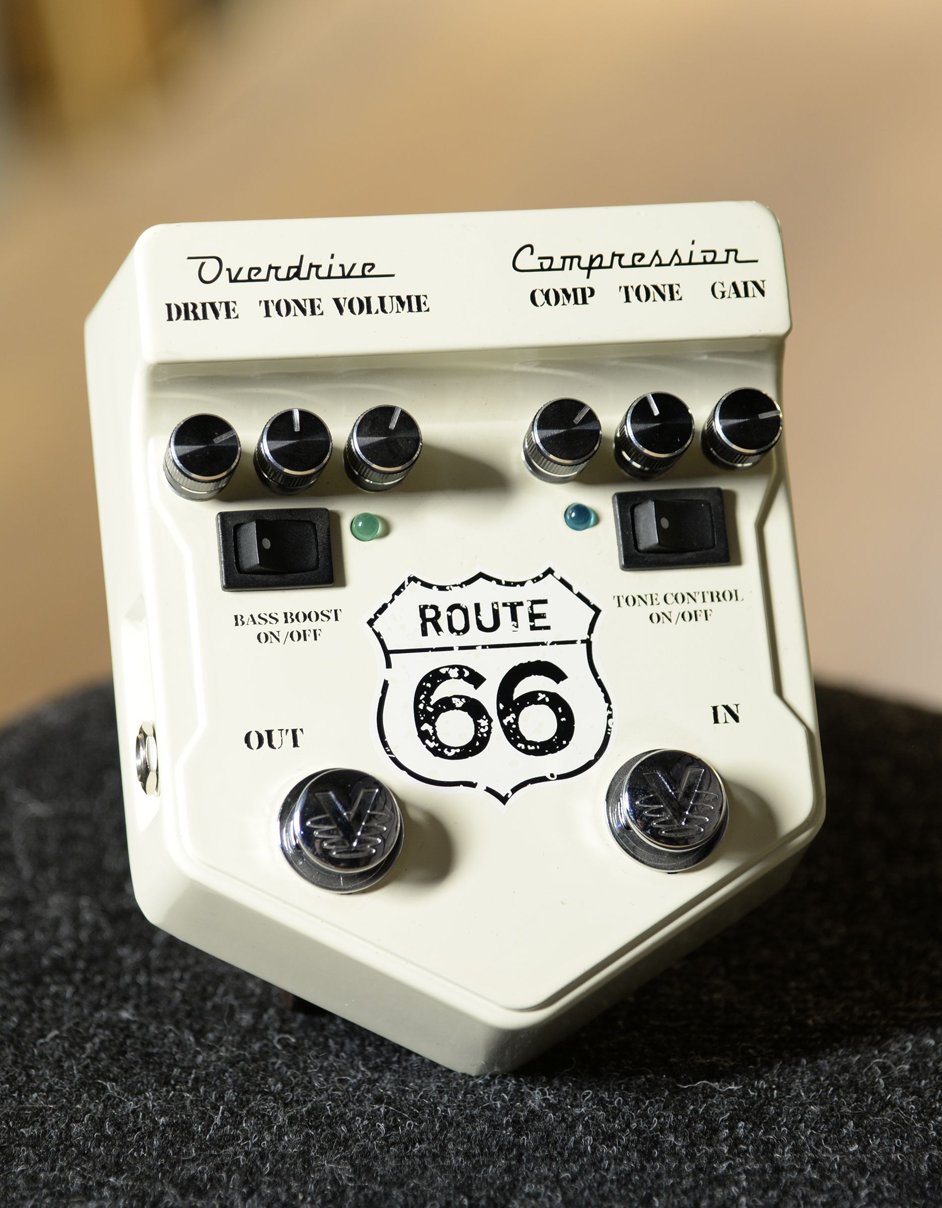 Гитарная педаль Visual Sound V2RT66 V2 Route 66 - купить в "Гитарном Клубе"