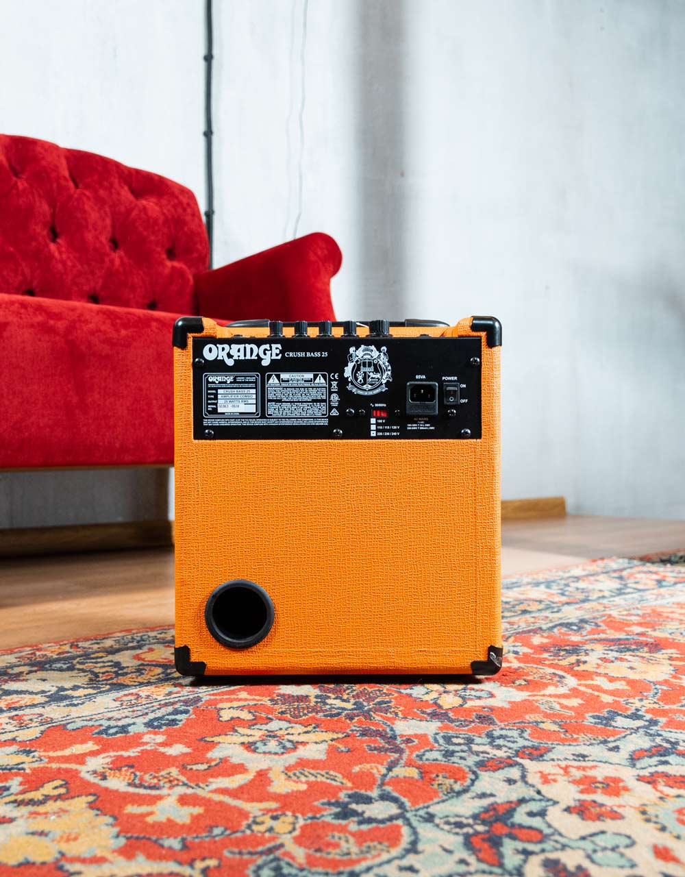 Комбоусилитель для бас-гитары ORANGE Crush Bass 25, 1х8, 25Вт - купить в "Гитарном Клубе"