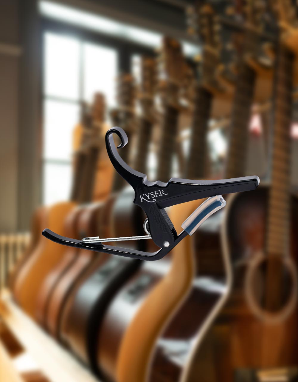 Каподастр для 12-струнной гитары Kyser KG12B - купить в "Гитарном Клубе"
