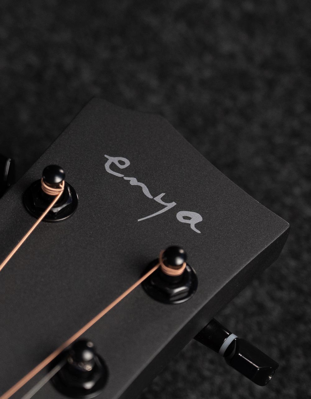 Трансакустическая гитара Enya Nova GO/SP1.BK - купить в "Гитарном Клубе"