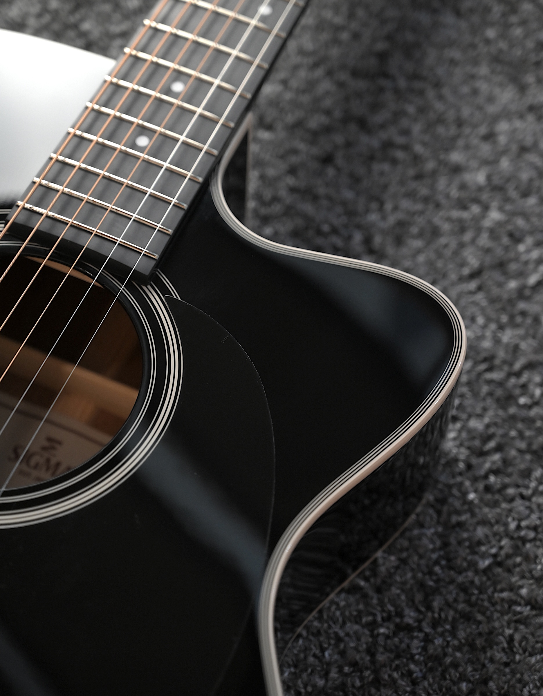 Электроакустическая гитара Sigma 000MC-1E-BK - купить в "Гитарном Клубе"