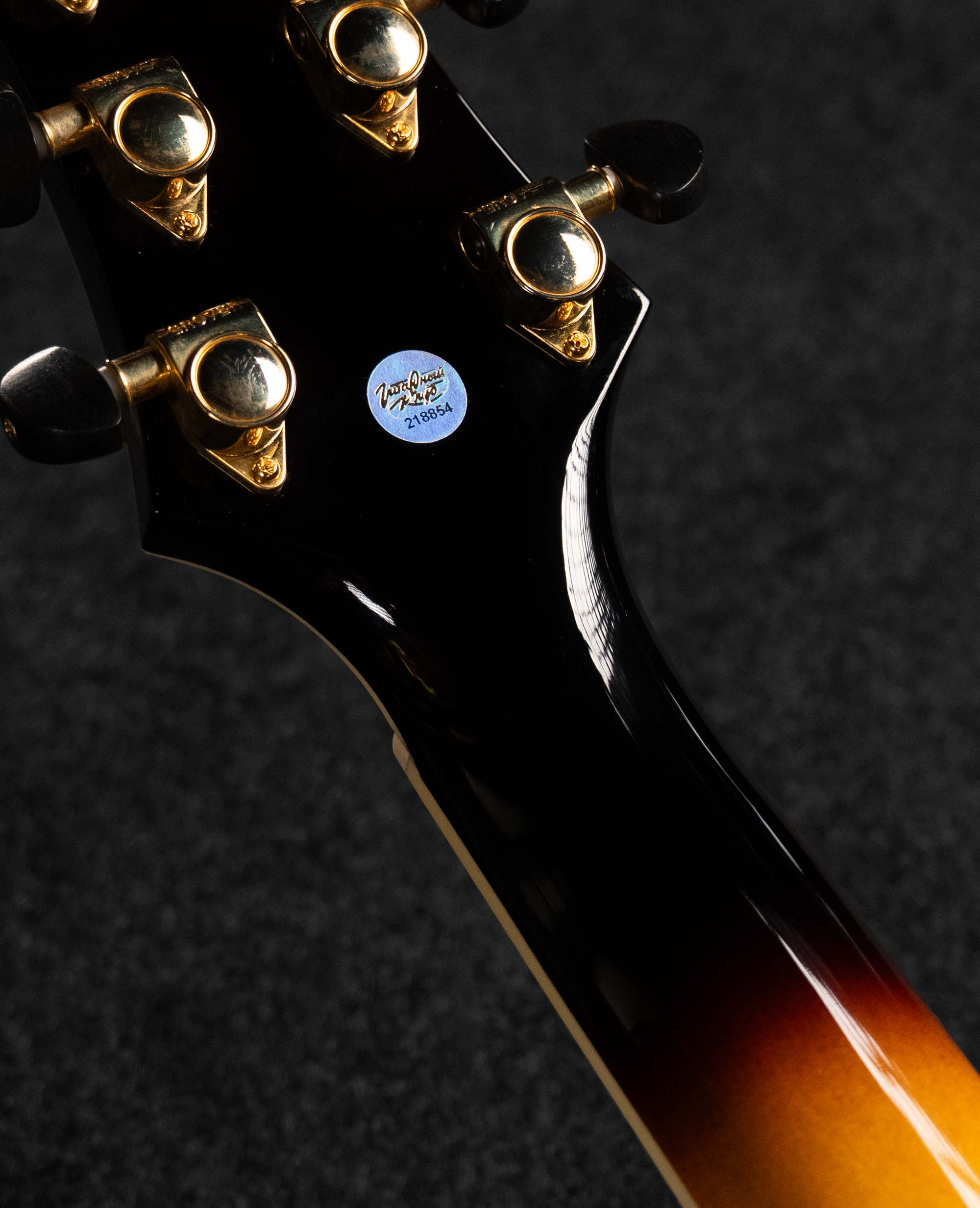 Полуакустическая гитара Peerless Martin Taylor Virtuoso - купить в "Гитарном Клубе"