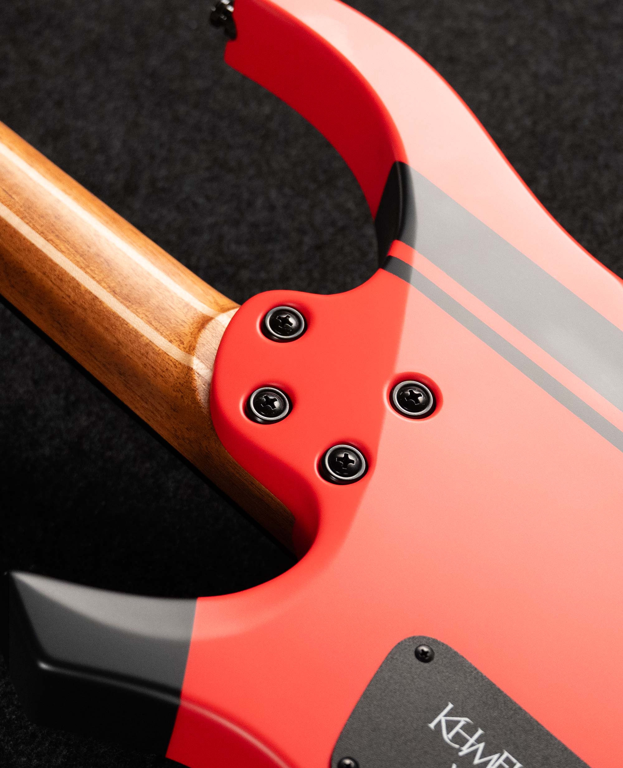 Электрогитара Khmelevsky Wing Red Rocket #141 - купить в "Гитарном Клубе"