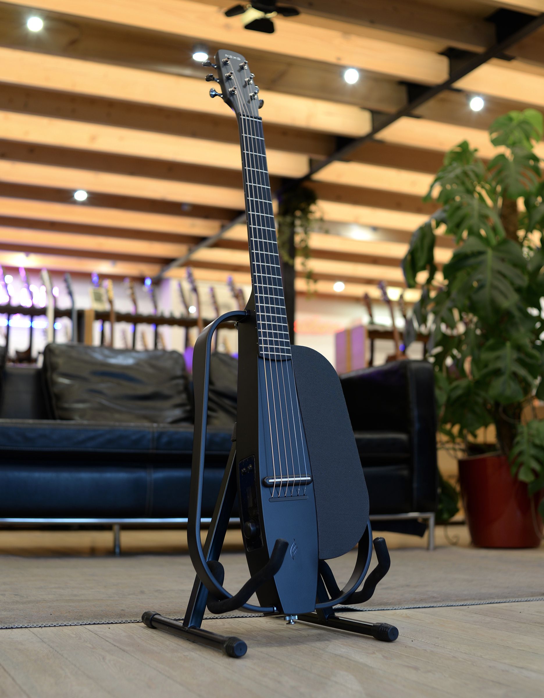 Трансакустическая гитара Enya NEXG-BK - купить в "Гитарном Клубе"