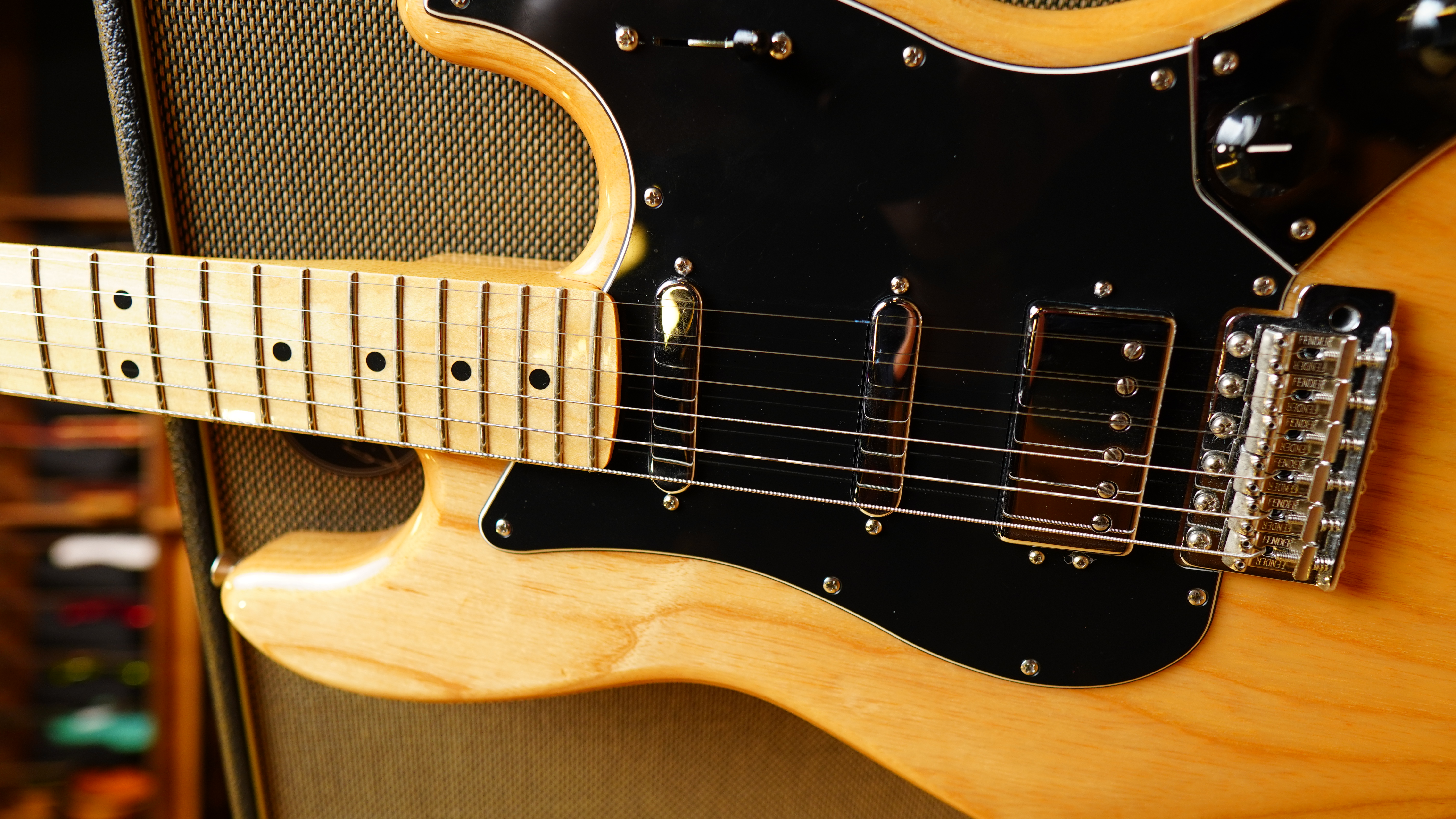 Электрогитара Fender Stratocaster, Alternate Reality, Sixty-Six, Natural, 2019 - купить в "Гитарном Клубе"