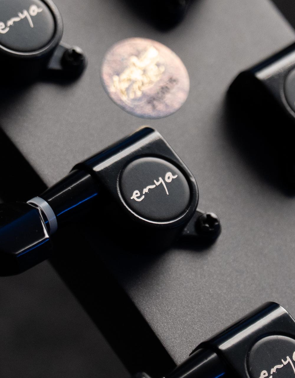 Трансакустическая гитара Enya Nova GO/SP1.BK - купить в "Гитарном Клубе"