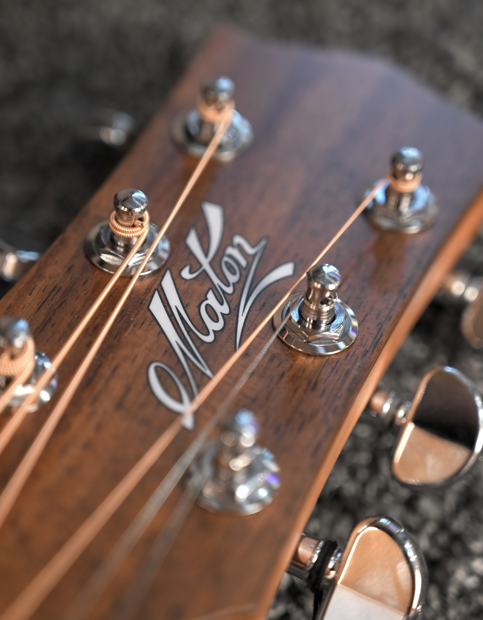 Электроакустическая гитара Maton SRS60C - купить в "Гитарном Клубе"