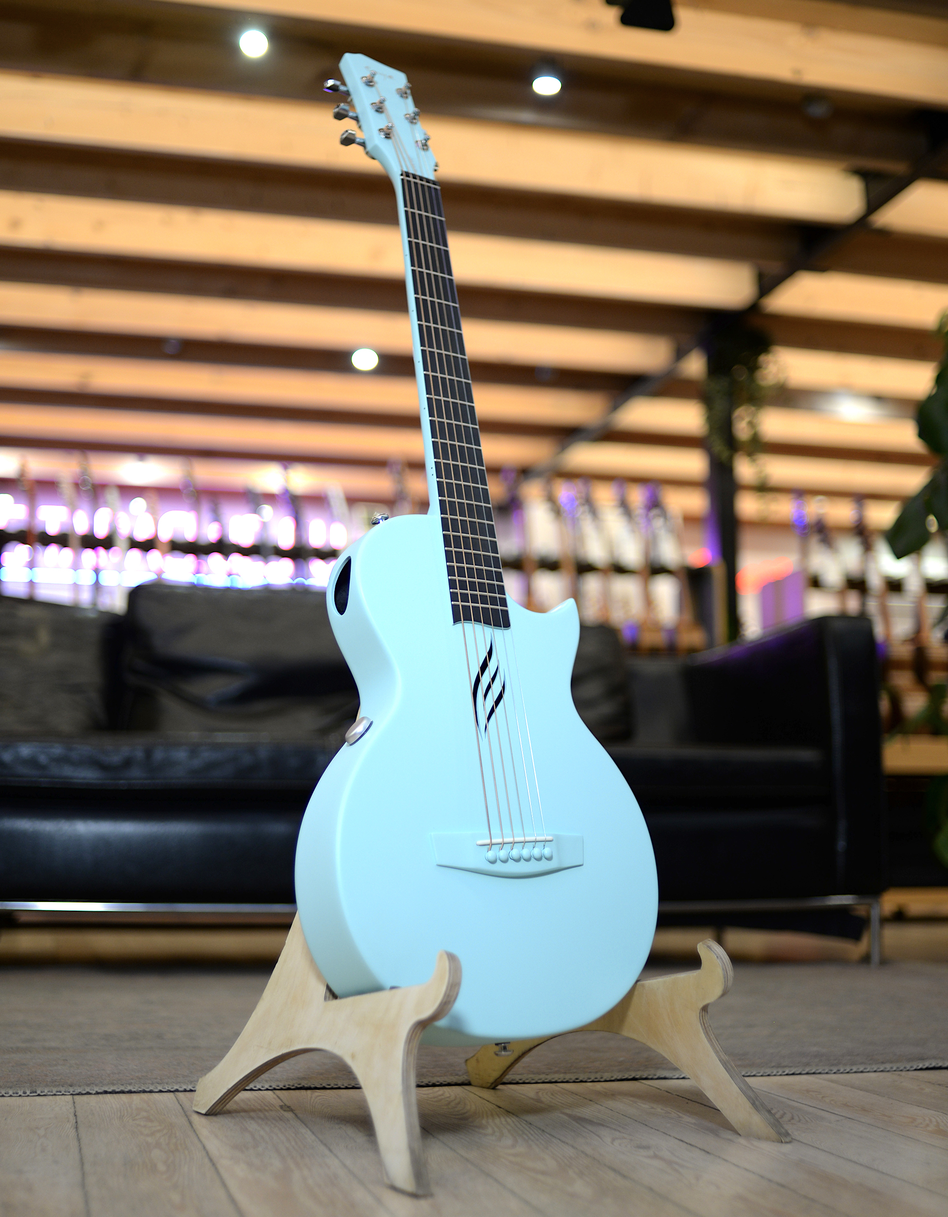 Трансакустическая гитара Enya Nova GO/SP1.BL - купить в "Гитарном Клубе"