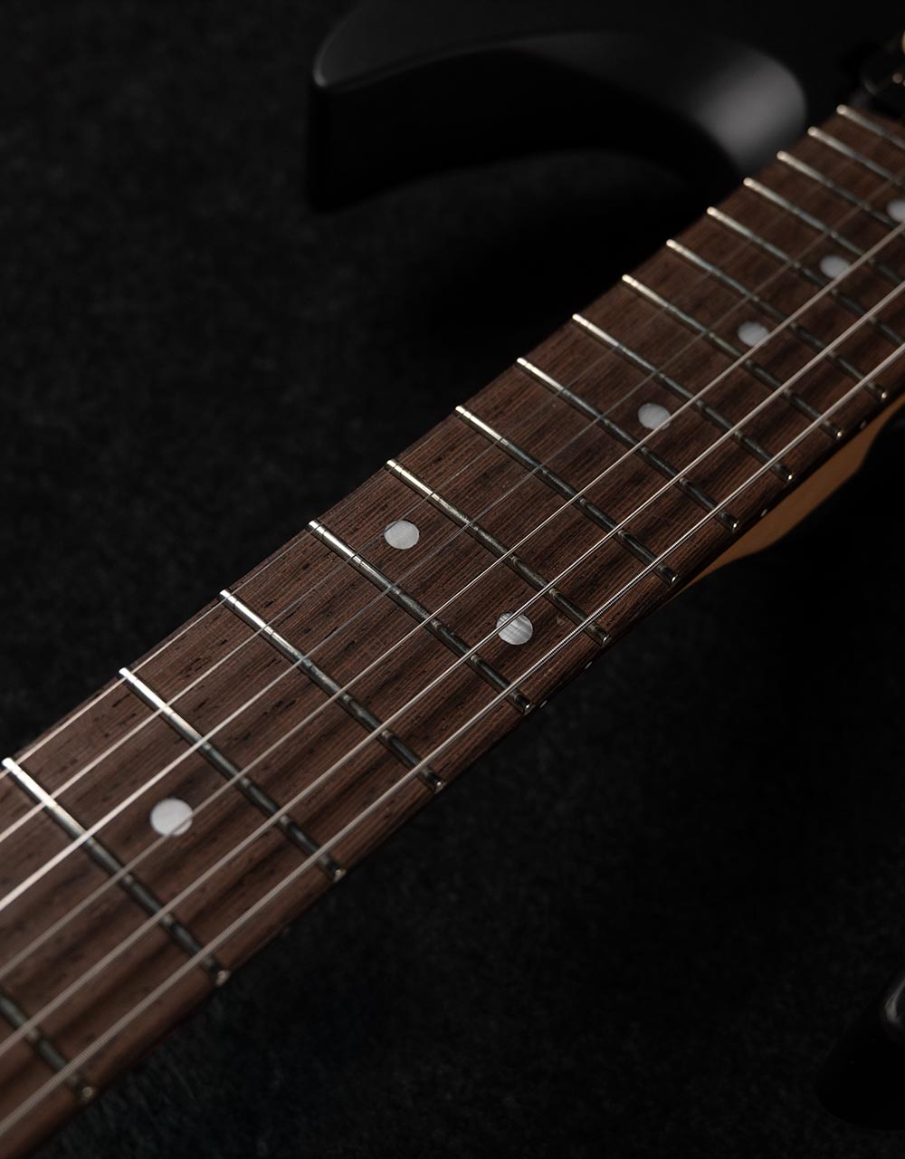 Электрогитара Inspector Koyot Limited Black V2 - купить в "Гитарном Клубе"