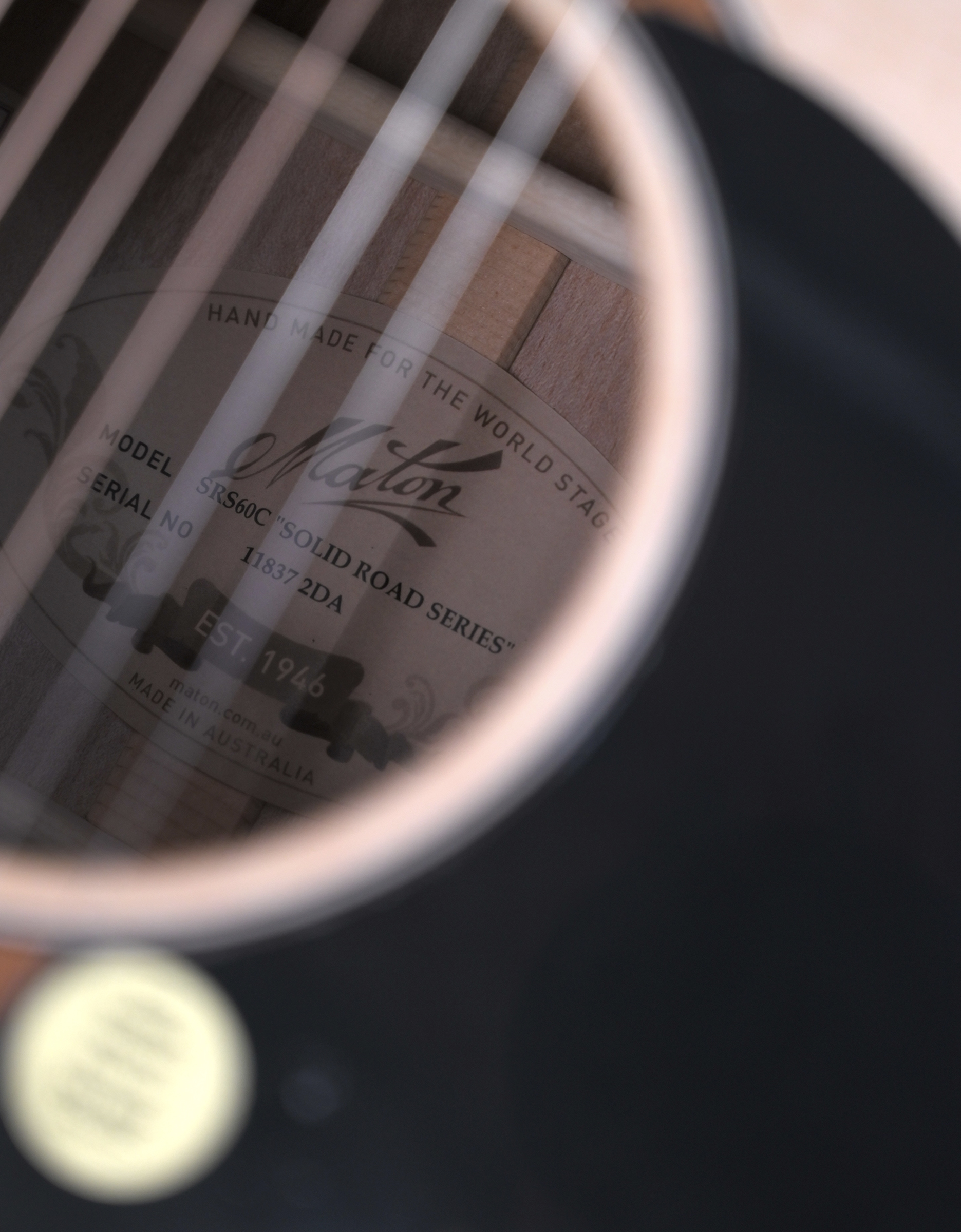 Электроакустическая гитара Maton SRS60C - купить в "Гитарном Клубе"