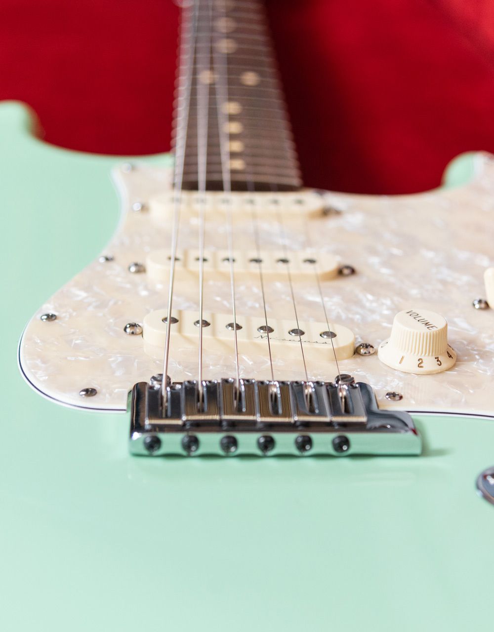 Электрогитара Fender Custom Shop Stratocaster Surf Green, именная модель Jeff Beck - купить в "Гитарном Клубе"