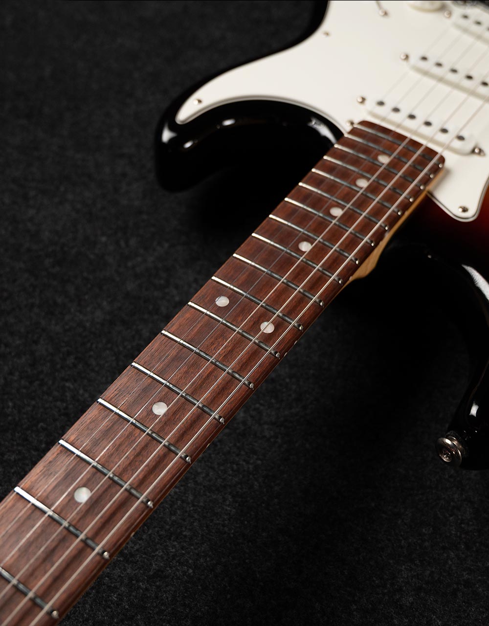 Электрогитара G&L FD Legacy 3-Tone Sunburst CR - купить в "Гитарном Клубе"