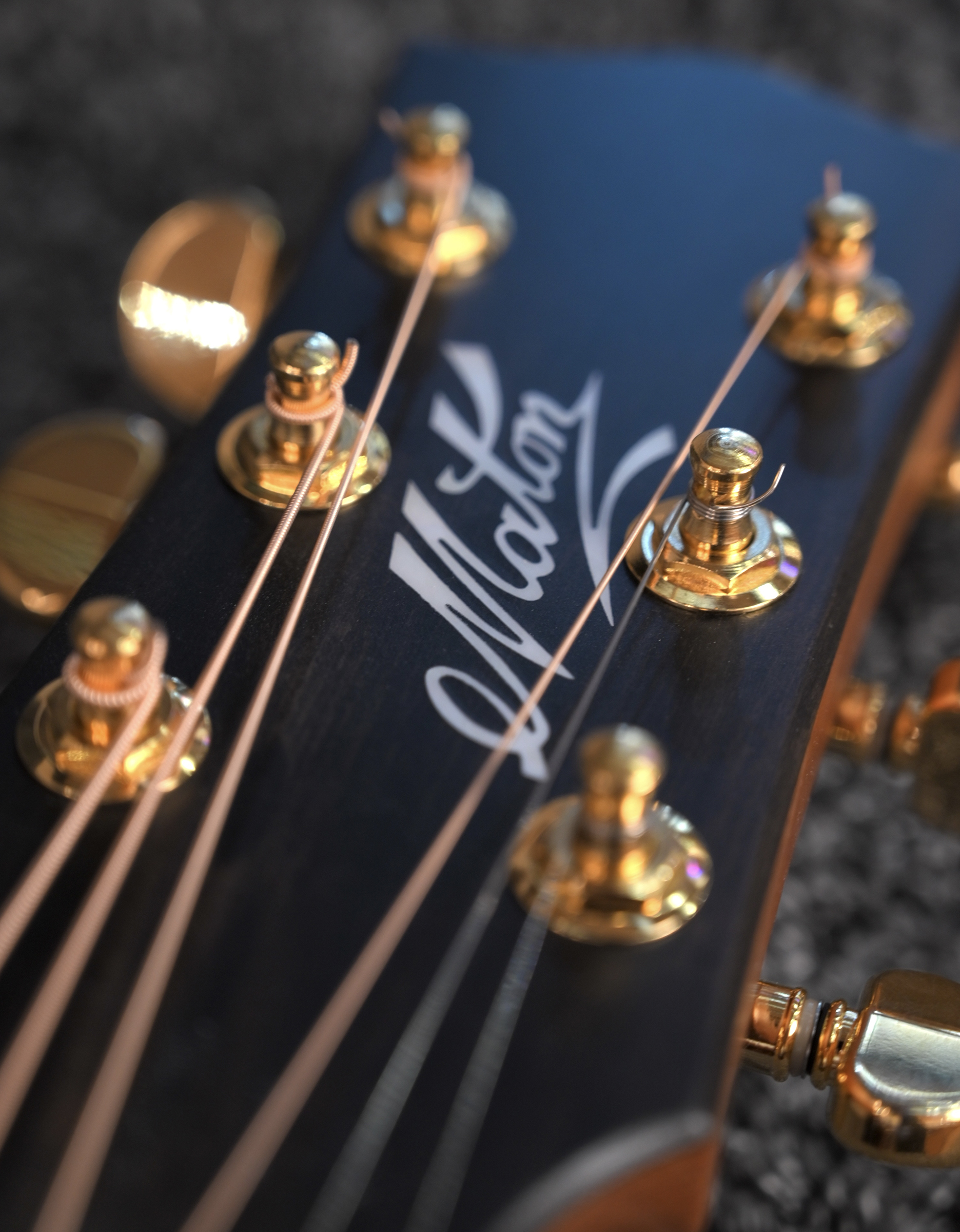 Электроакустическая гитара Maton ER90C - купить в "Гитарном Клубе"