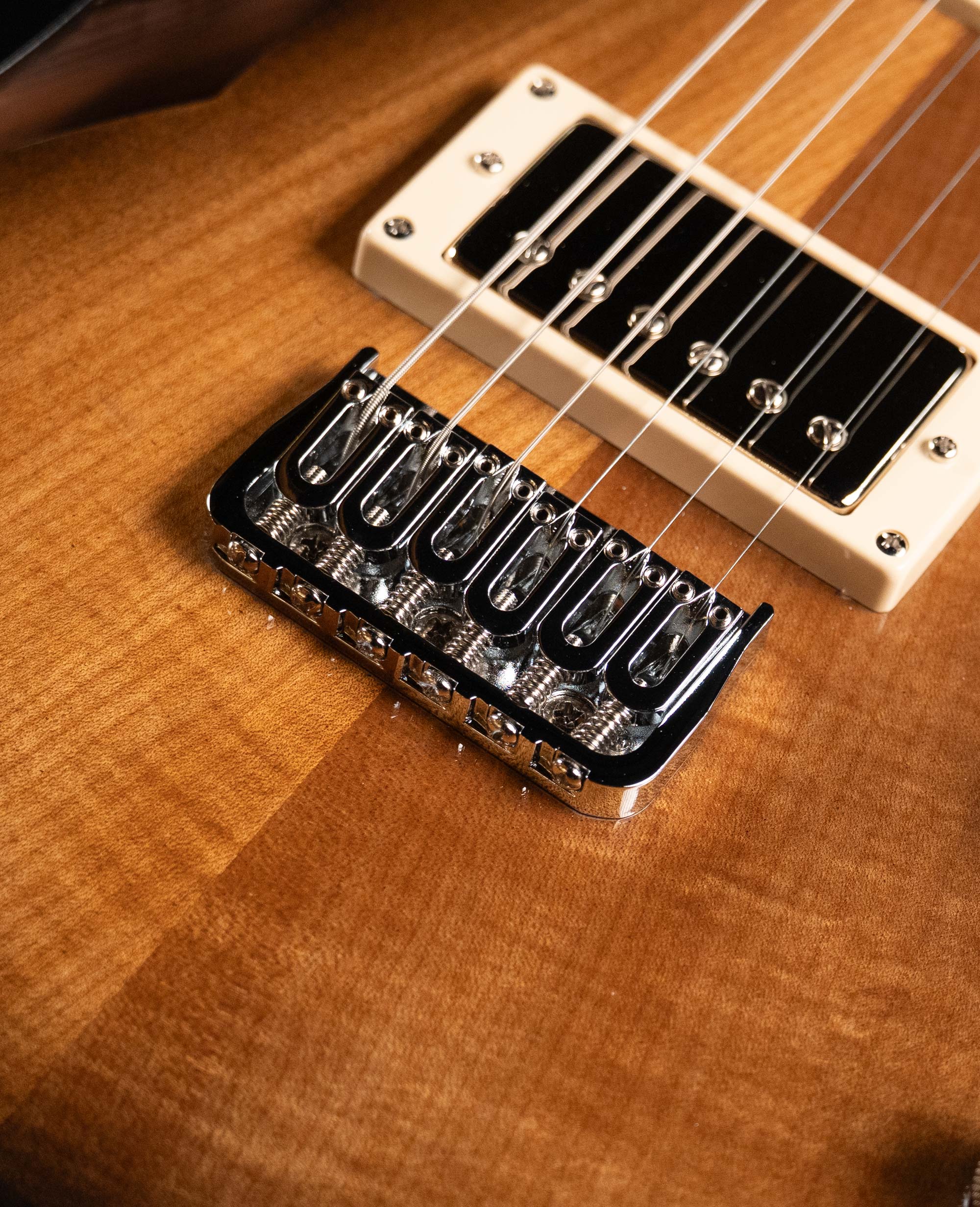 Электрогитара Inspector TT Semi-Hollow Limited Edition Tobacco Burst  - купить в "Гитарном Клубе"