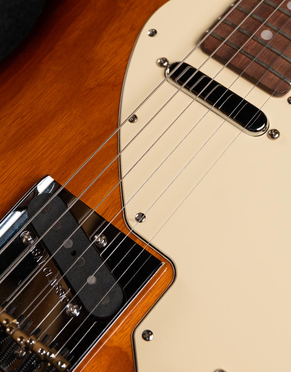 Электрогитара G&L Limited Run ASAT Classic Thinline, Autumn Burst CR - купить в "Гитарном Клубе"