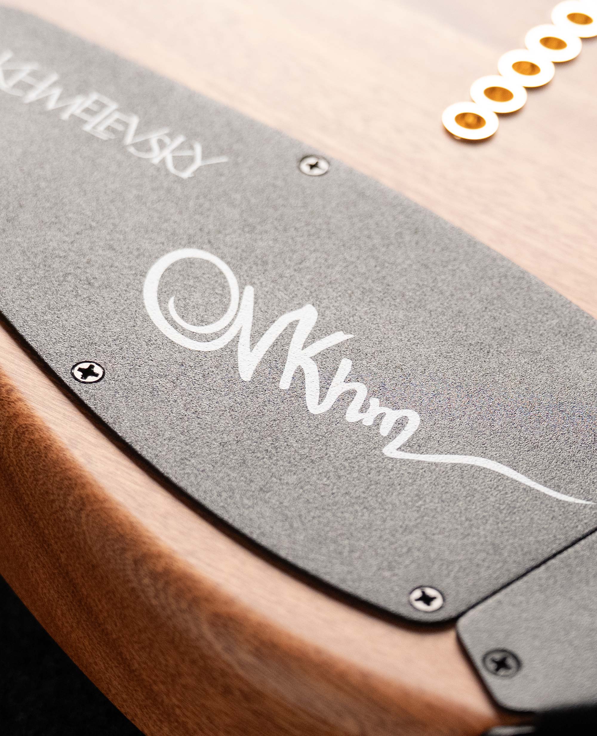 Электрогитара Khmelevsky HV Eye of a Tiger - купить в "Гитарном Клубе"