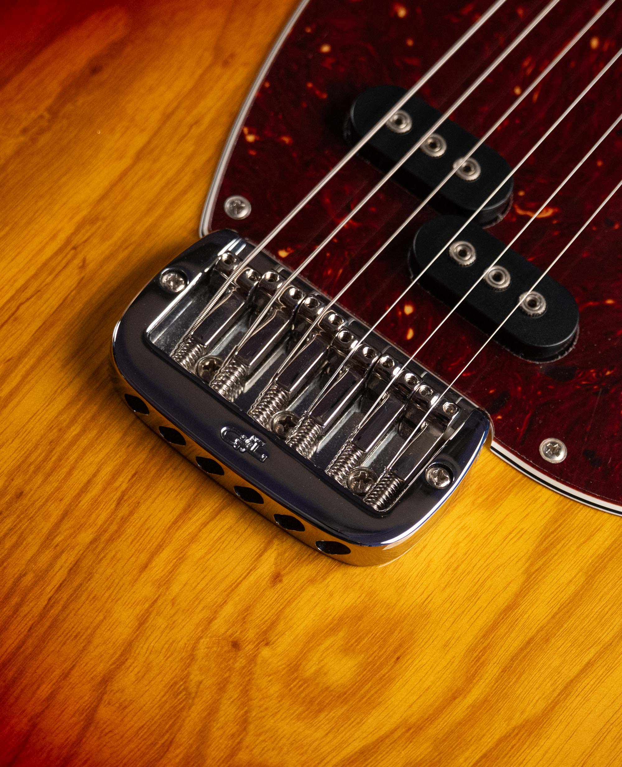 Электрогитара G&L CLF Espada 3-Tone Sunburst CR - купить в "Гитарном Клубе"