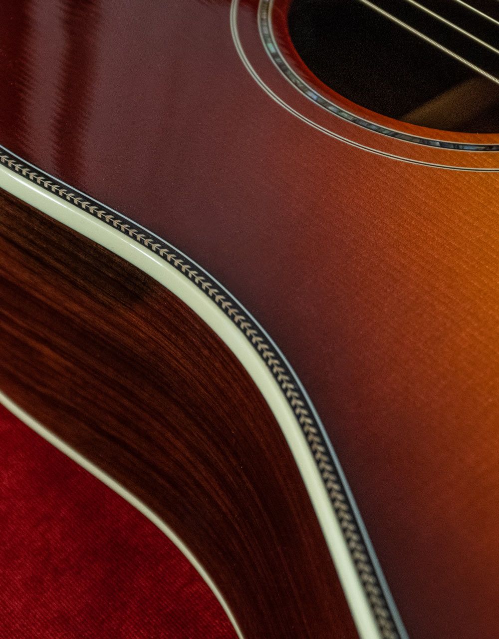 Электроакустическая гитара Gibson J-45 Deluxe Rosewood Burst - купить в "Гитарном Клубе"