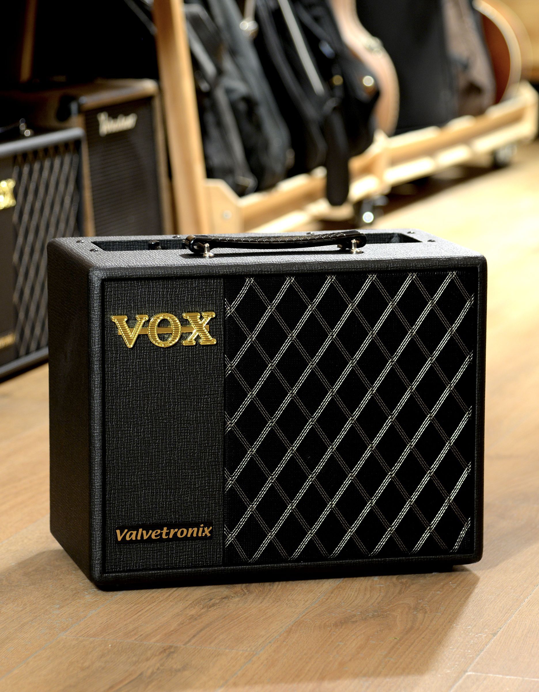 Комбоусилитель для электрогитары VOX VT20X, 1х8", 20Вт - купить в "Гитарном Клубе"