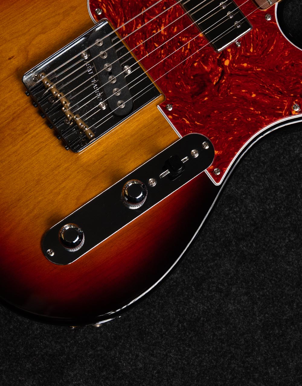 Электрогитара G&L FD ASAT Classic Bluesboy 3-Tone Sunburst CR - купить в "Гитарном Клубе"