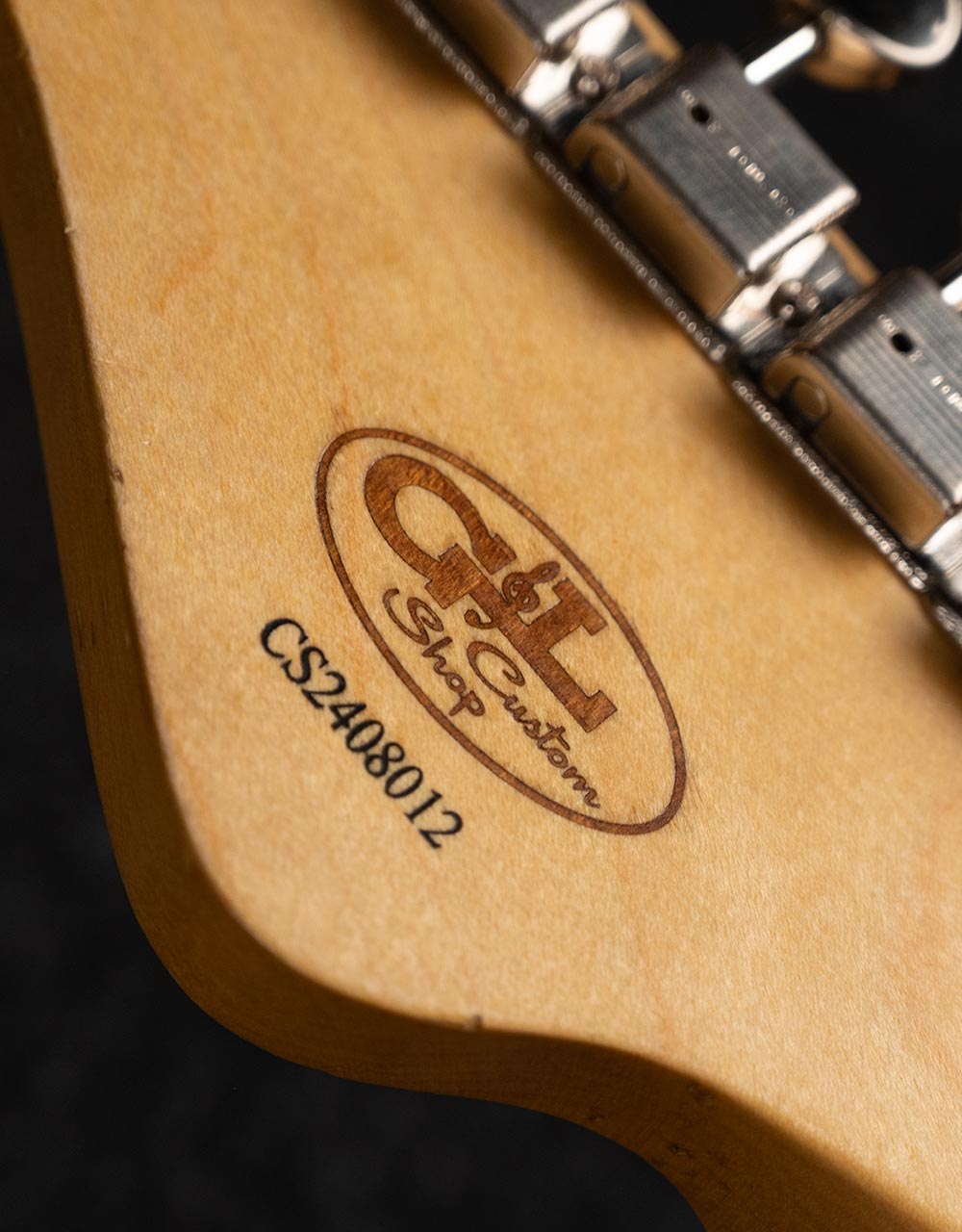 Электрогитара G&L Custom Shop Legacy SSZ RW Nitro Lake Placid Blue - купить в "Гитарном Клубе"