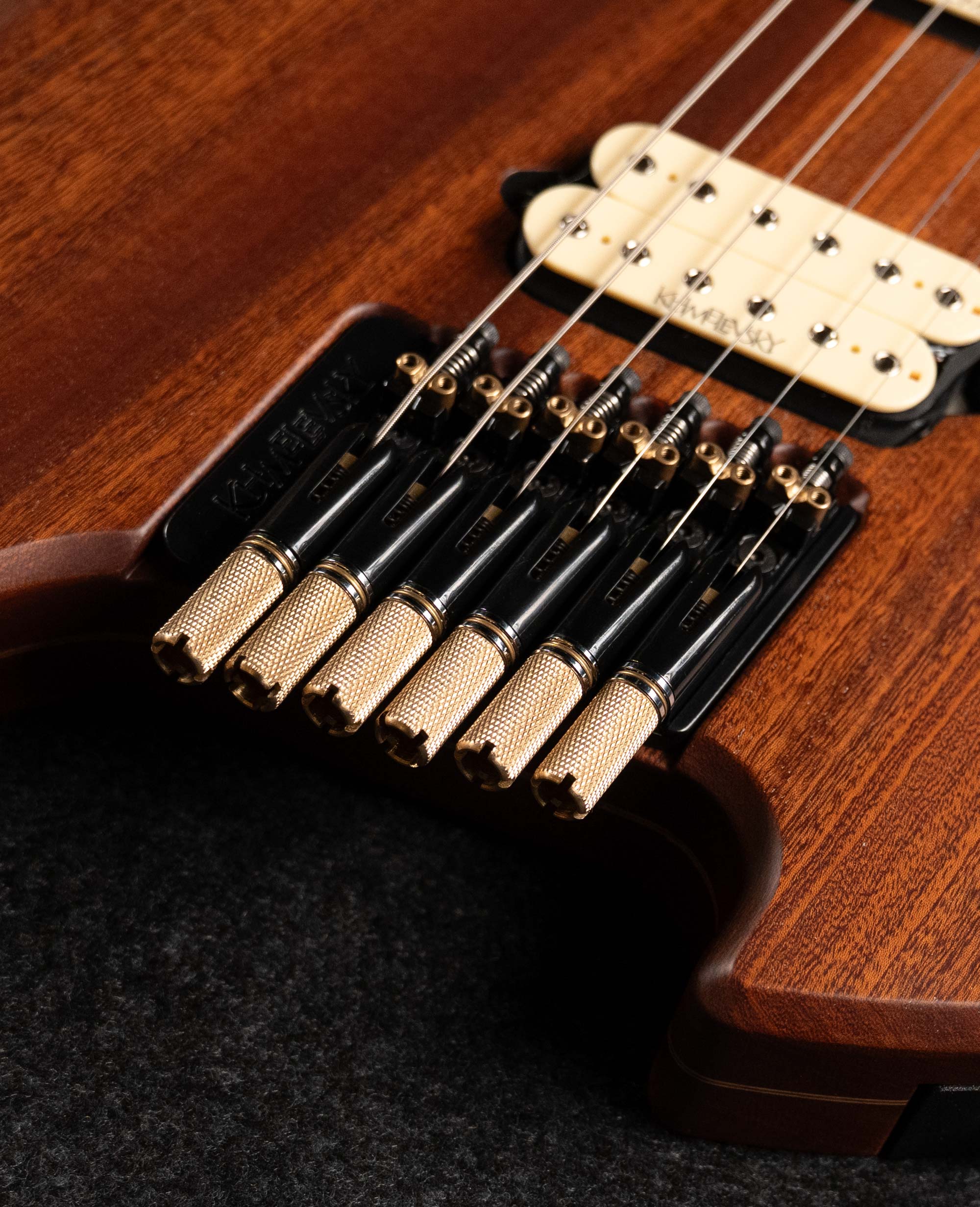 Электрогитара Khmelevsky Wing Nosferatu #134 - купить в "Гитарном Клубе"