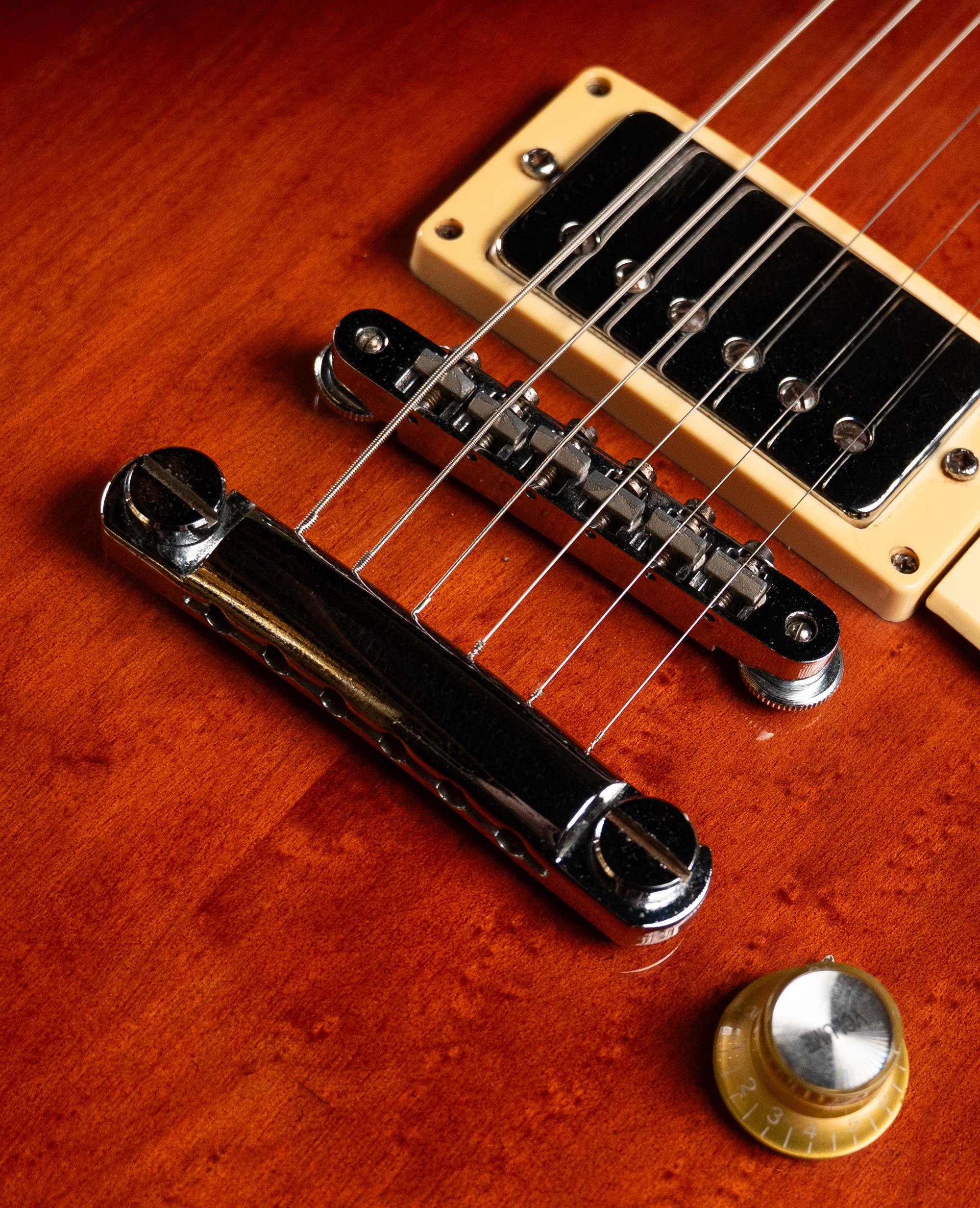 Электрогитара Yamaha Les Paul SL800