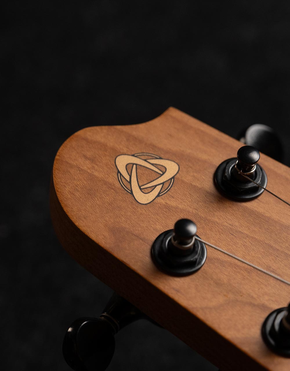 Электрогитара Covenant Custom Model Ate Ruby - купить в "Гитарном Клубе"