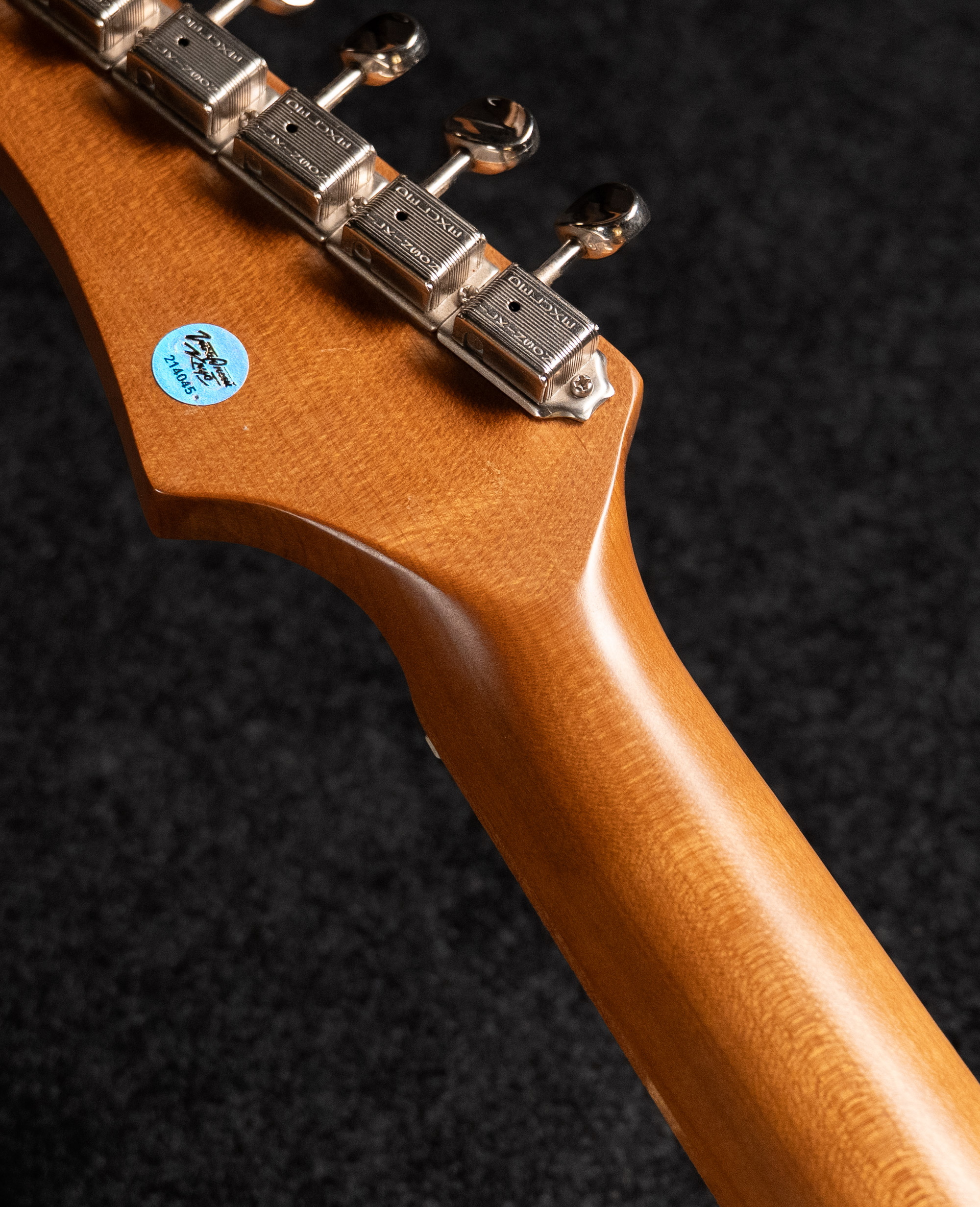 Электрогитара JET JT-30 Gold - купить в "Гитарном Клубе"