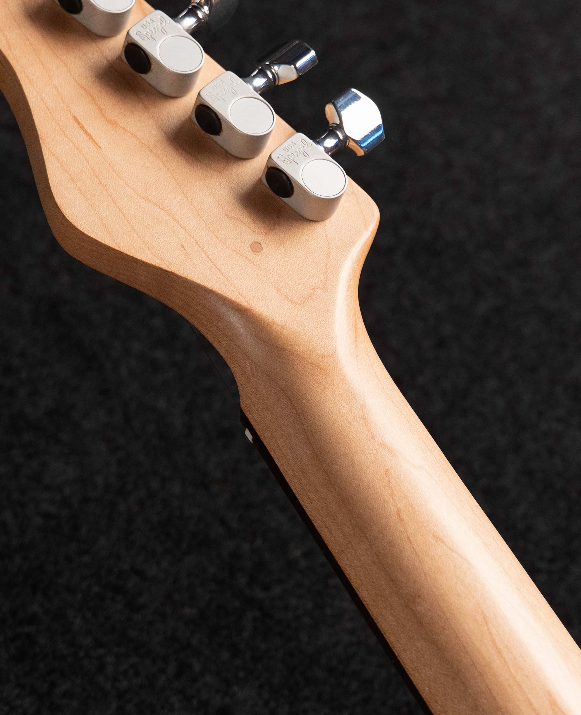 Электрогитара G&L ASAT Special Red Flake’2009 - купить в "Гитарном Клубе"