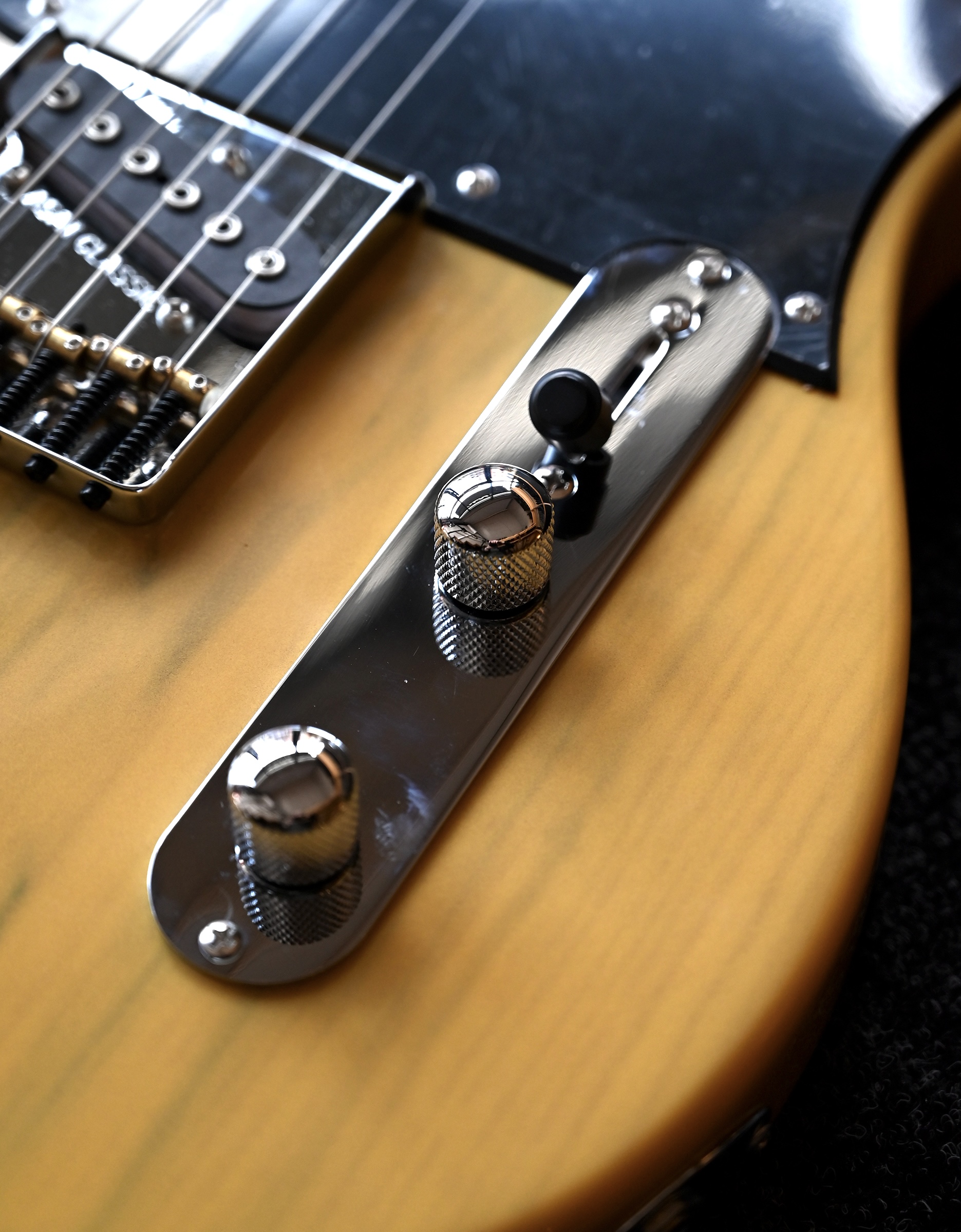 Электрогитара G&L Tribute ASAT Classic Butterscotch Blonde MP - купить в "Гитарном Клубе"