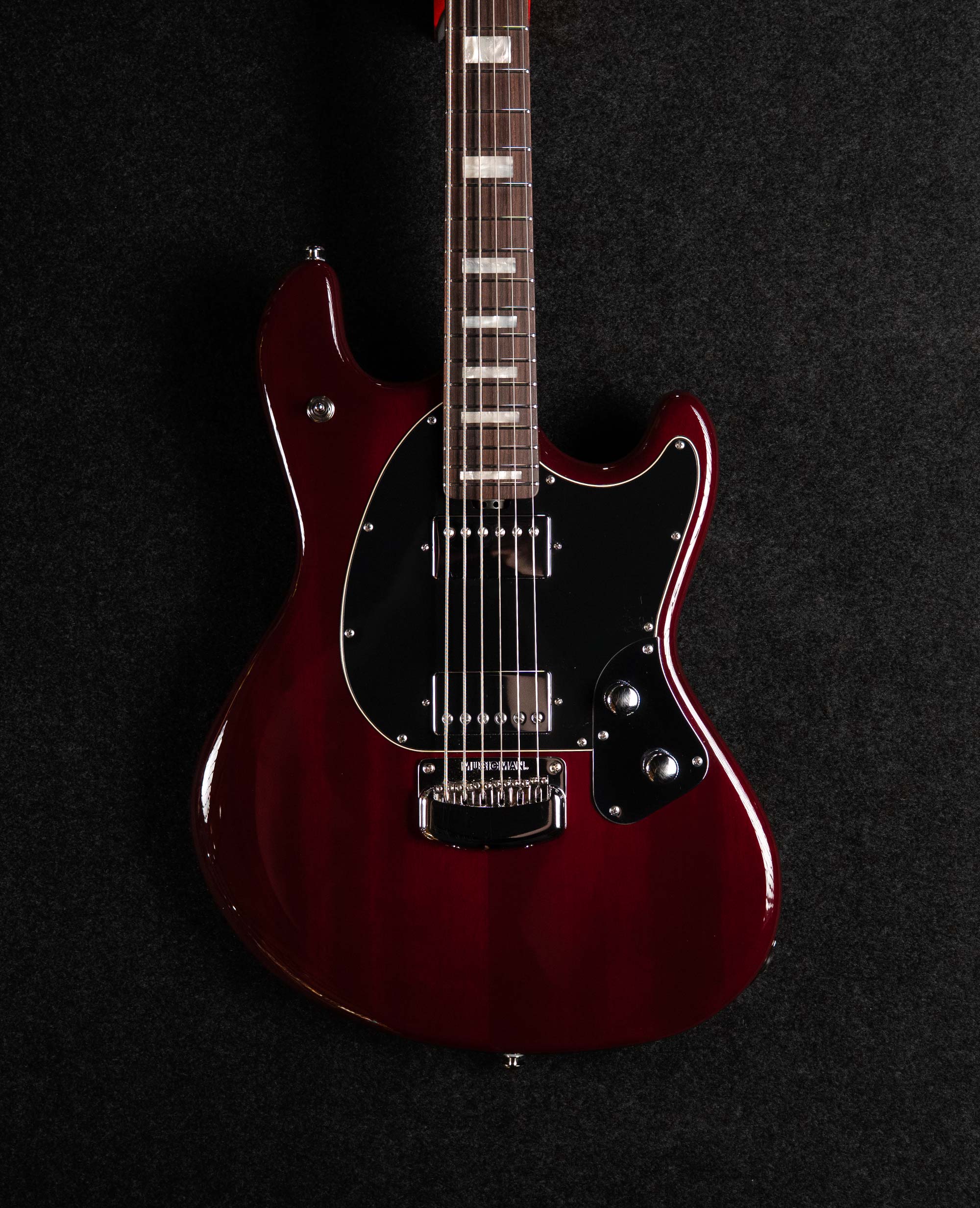 Электрогитара Music Man Stingray Oxblood Baritone - купить в "Гитарном Клубе"