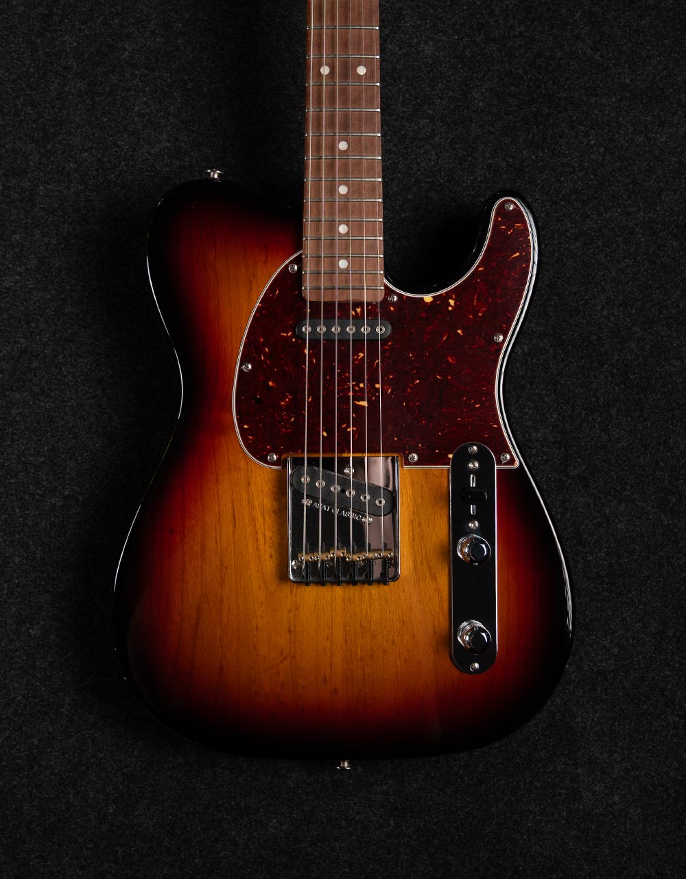 Электрогитара G&L FD ASAT Classic 3-Tone Sunburst CR - купить в "Гитарном Клубе"