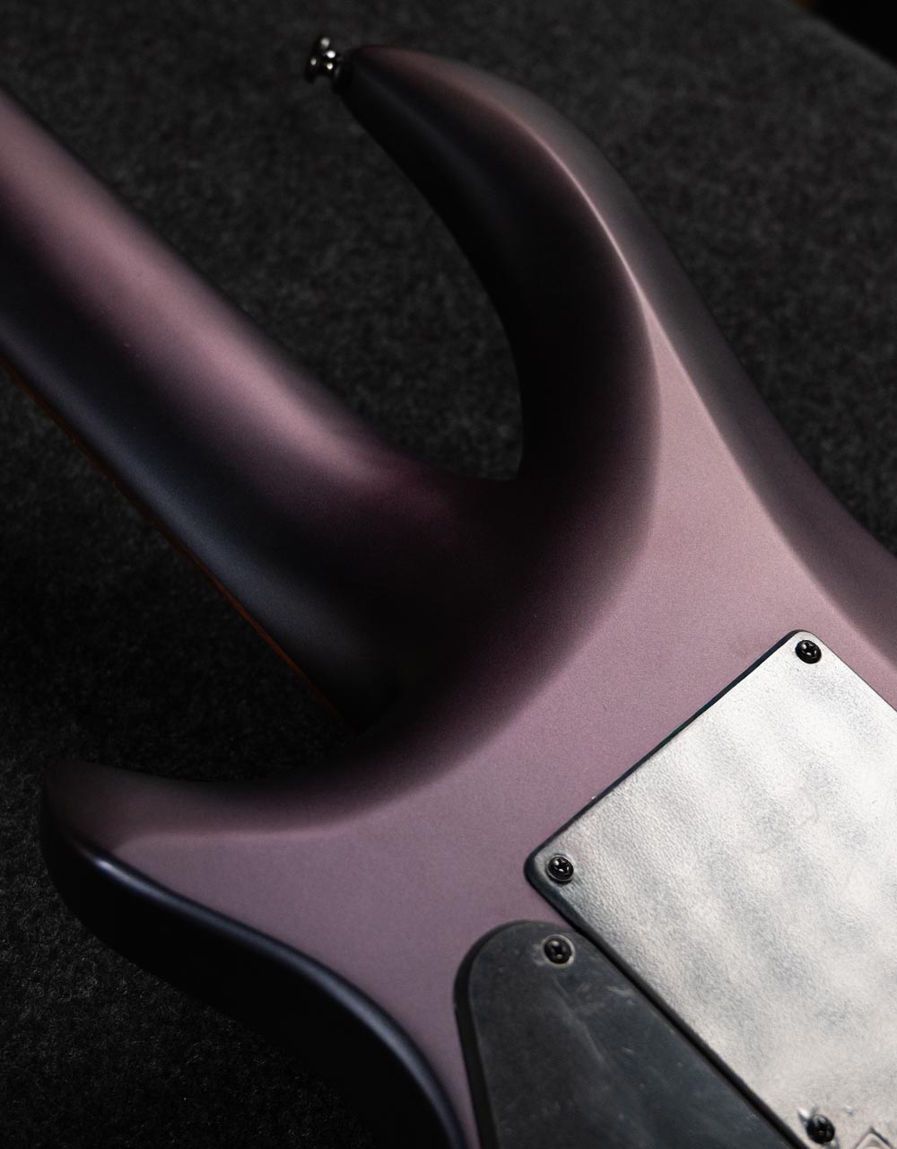 Электрогитара Sterling Majesty in Arctic Dream 7, John Petrucci Signature - купить в "Гитарном Клубе"