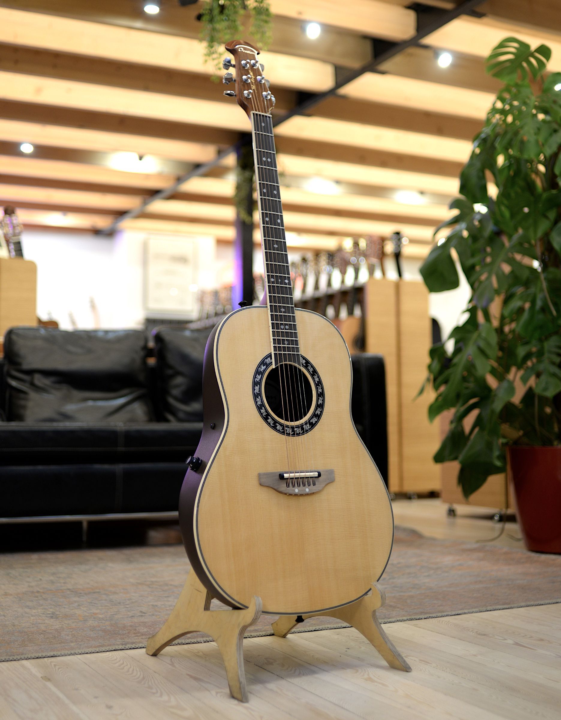 Электроакустическая гитара Ovation 1627VL-4GC Glen Campbell