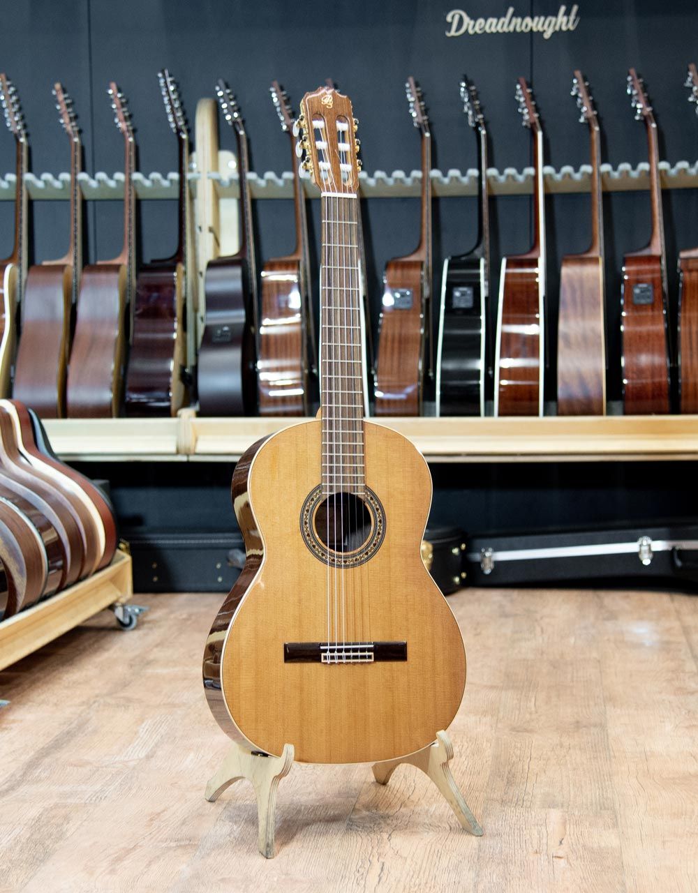 Классическая гитара Prudencio Saez 004A - купить в "Гитарном Клубе"
