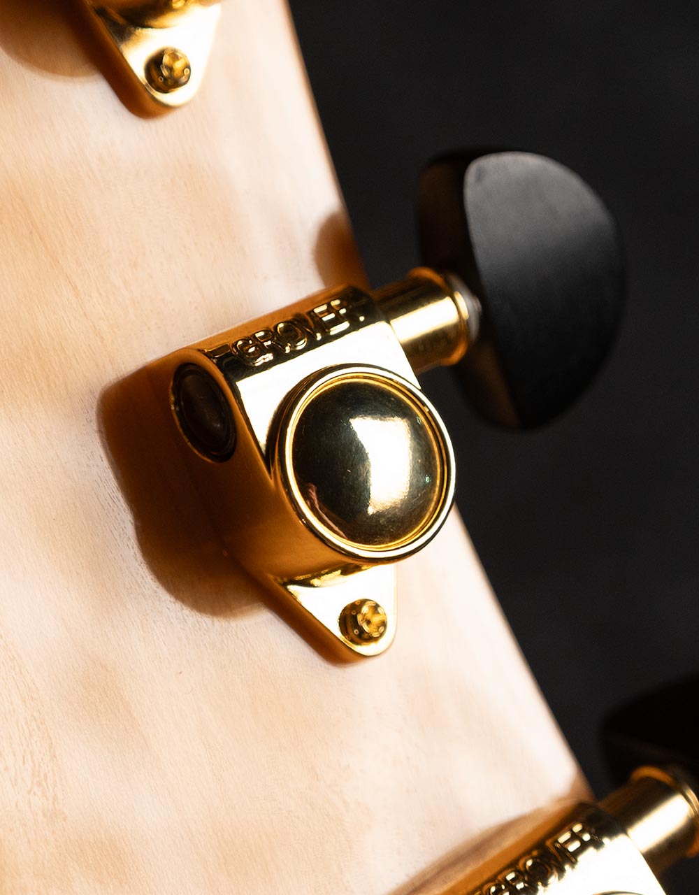 Полуакустическая гитара Peerless Imperial NA - купить в "Гитарном Клубе"