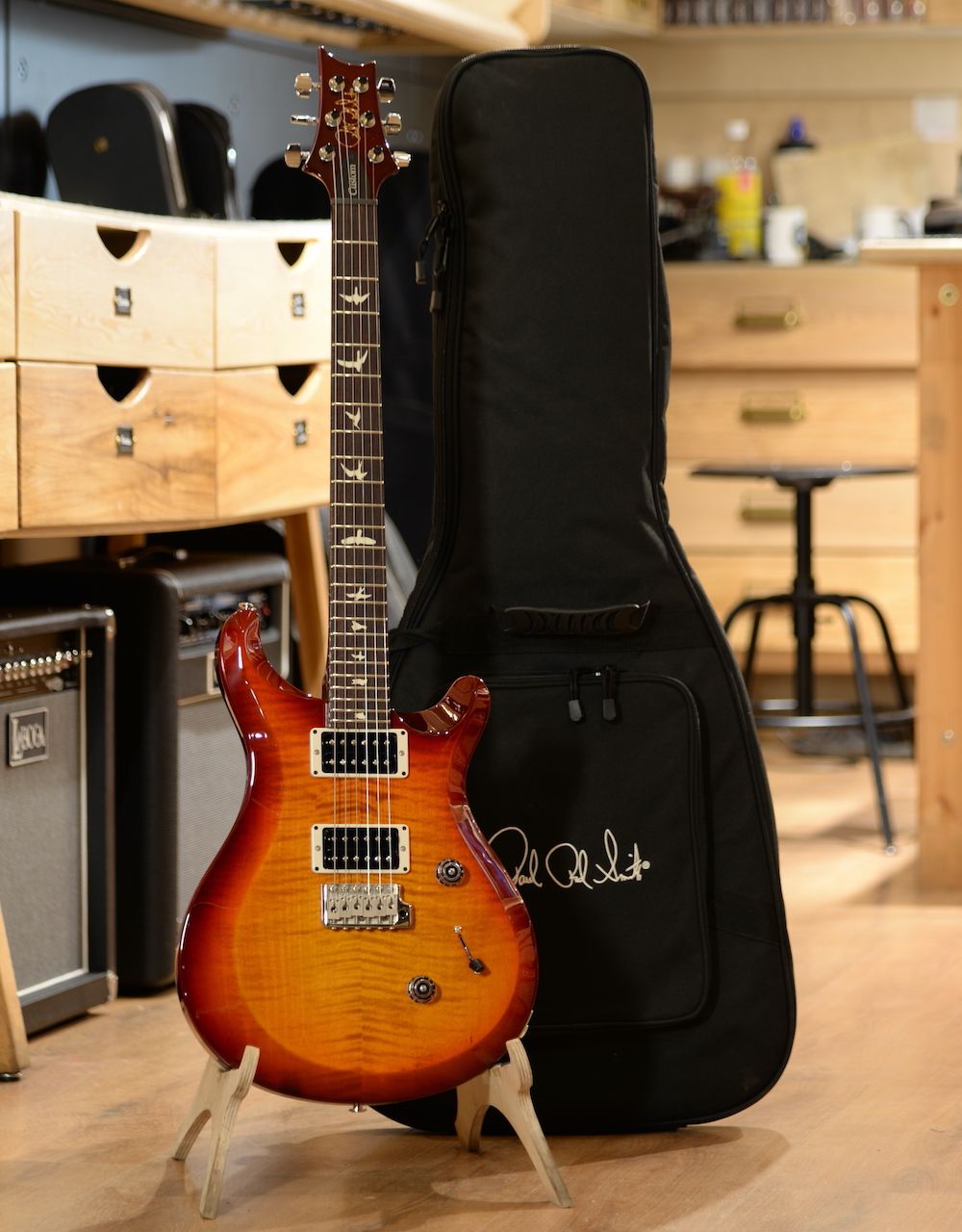 Электрогитара PRS S2 CUSTOM 24 DARK CHERRY SUNBURST - купить в "Гитарном Клубе"
