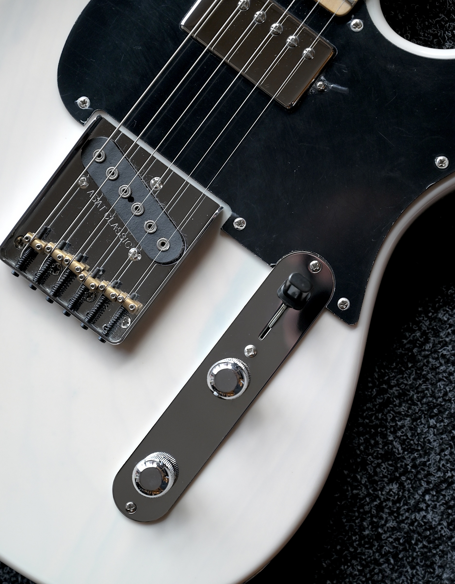 Электрогитара G&L FD ASAT Classic Bluesboy Blonde MP - купить в "Гитарном Клубе"