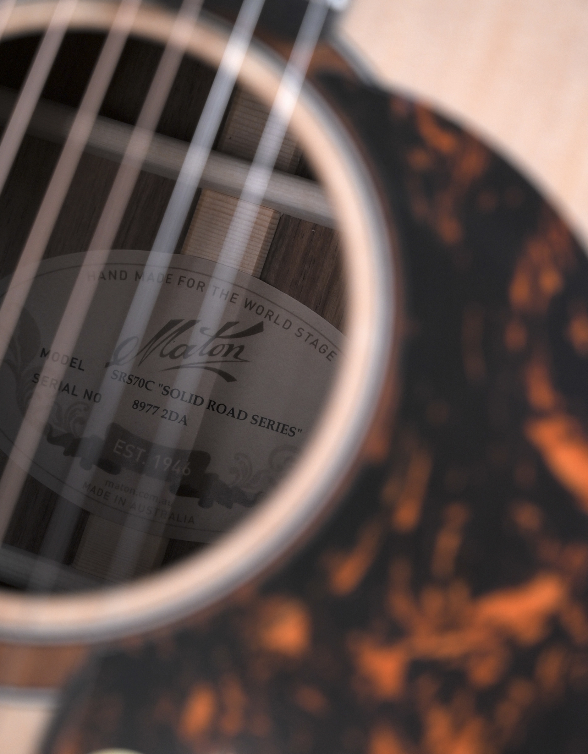 Электроакустическая гитара Maton SRS70C - купить в "Гитарном Клубе"