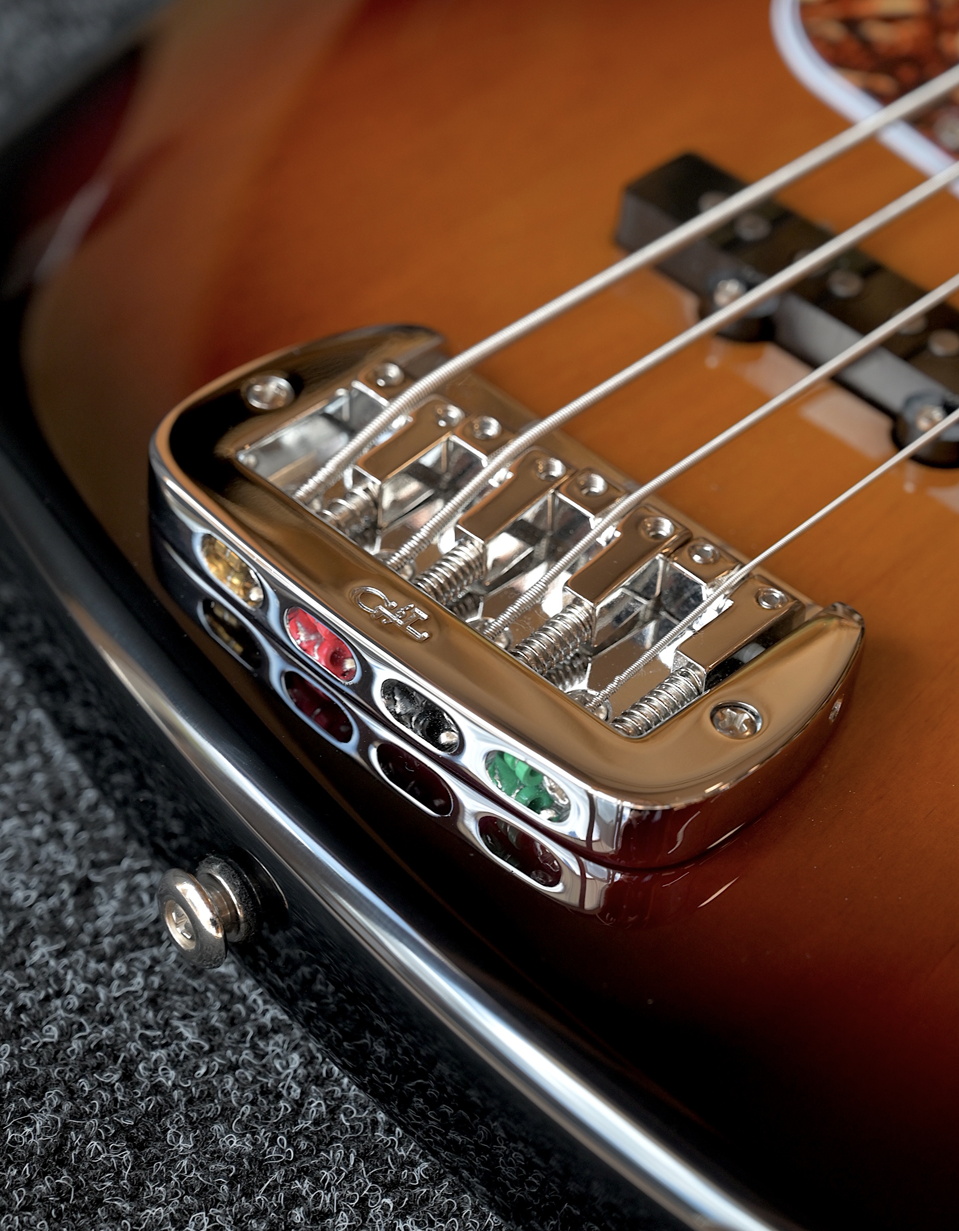 Бас-гитара G&L Builder