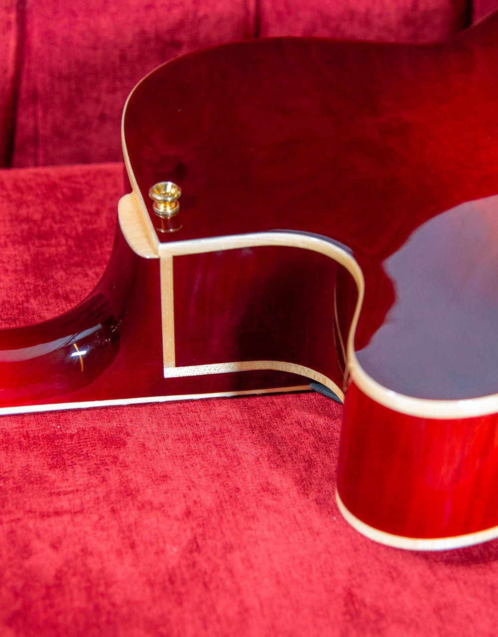 Полуакустическая гитара Peerless GigMaster Custom - купить в "Гитарном Клубе"