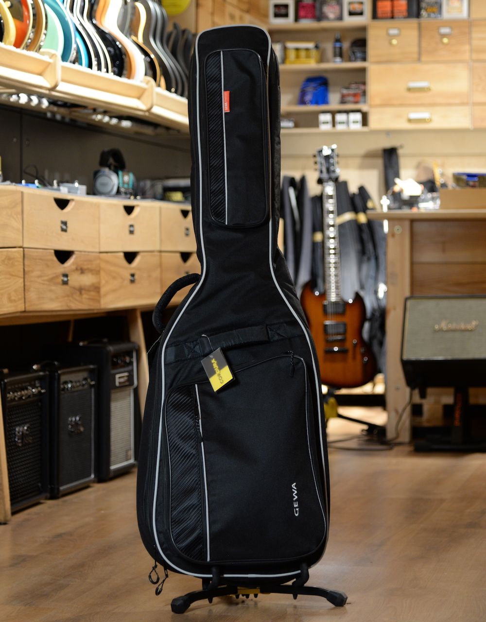 Чехол для бас-гитары GEWA Premium 20 E-Bass Black - купить в "Гитарном Клубе"