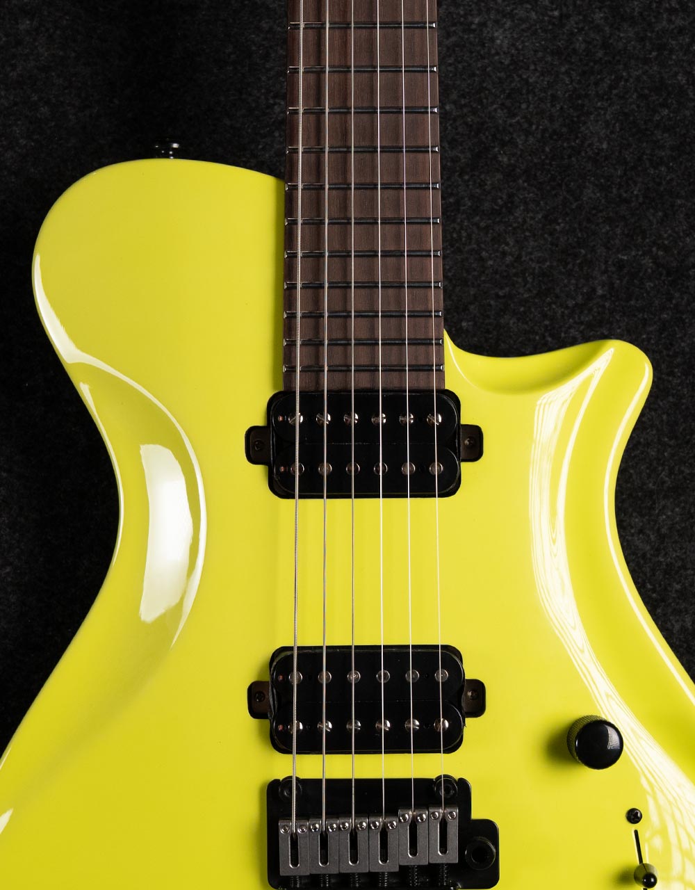 Электрогитара Covenant Custom Model Be Lemon - купить в "Гитарном Клубе"