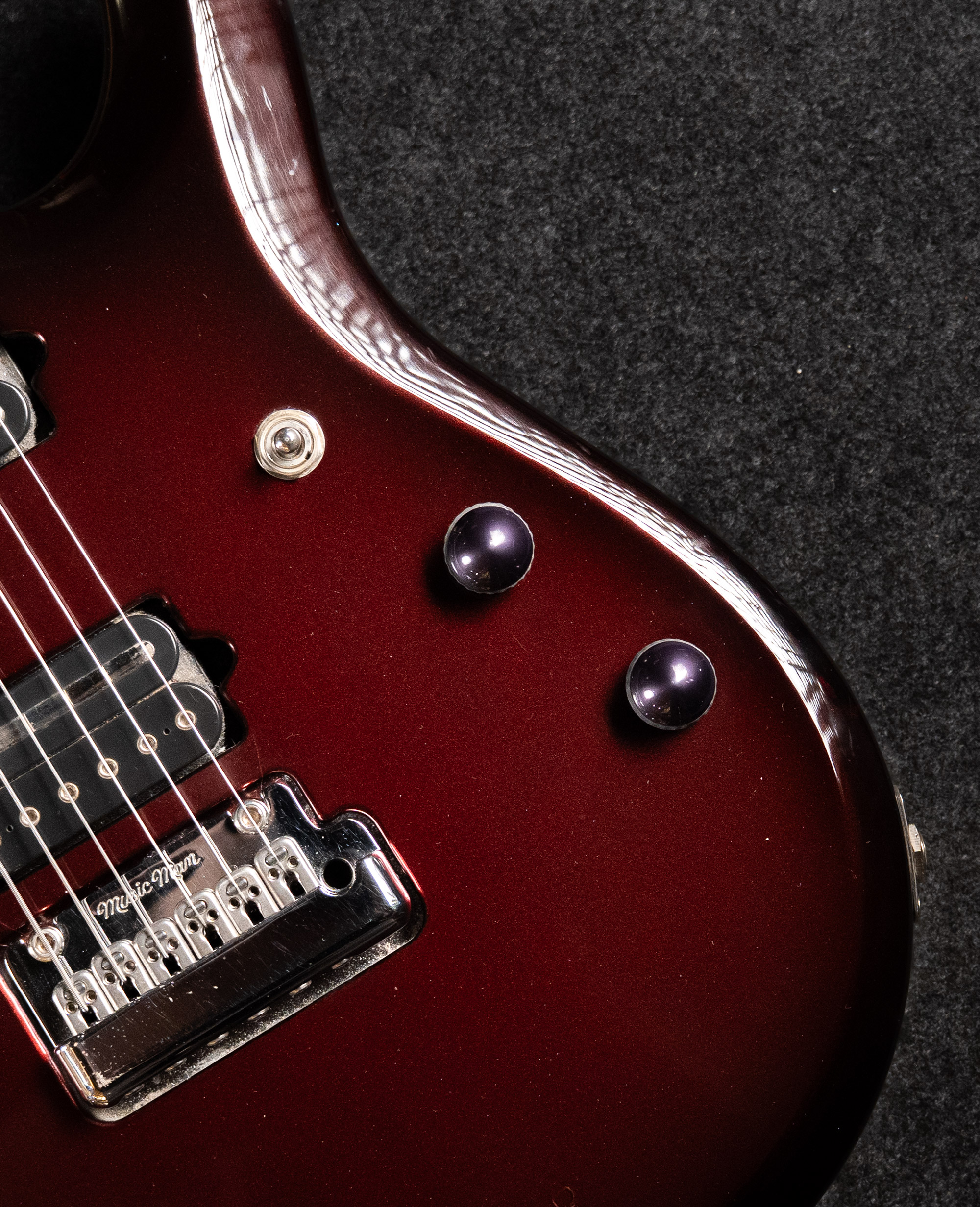 Электрогитара Music Man JP-6 «John Petrucci», 2002 - купить в "Гитарном Клубе"