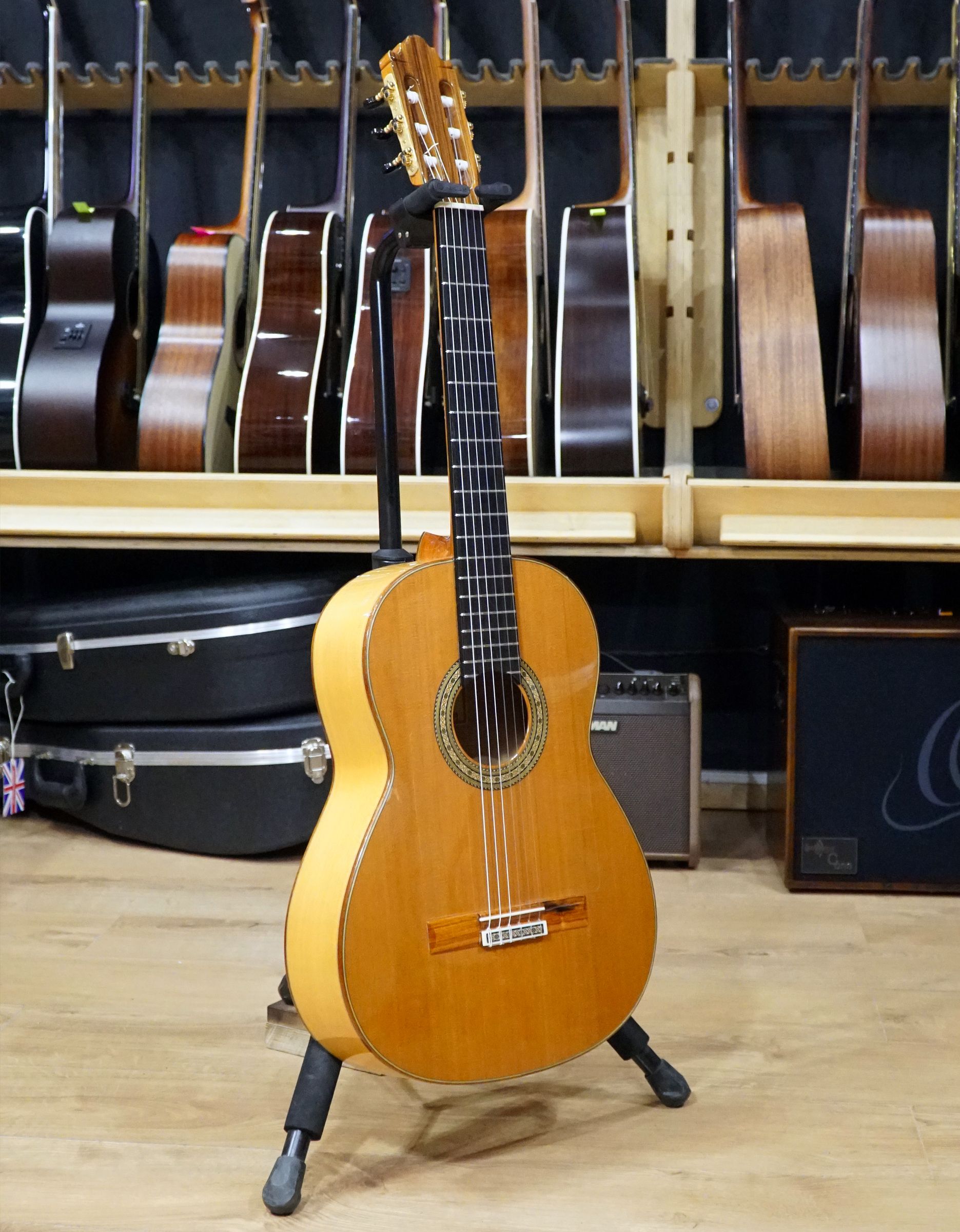 Фламенко гитара мастера Vicente Carillo 2019 г.в - купить в "Гитарном Клубе"